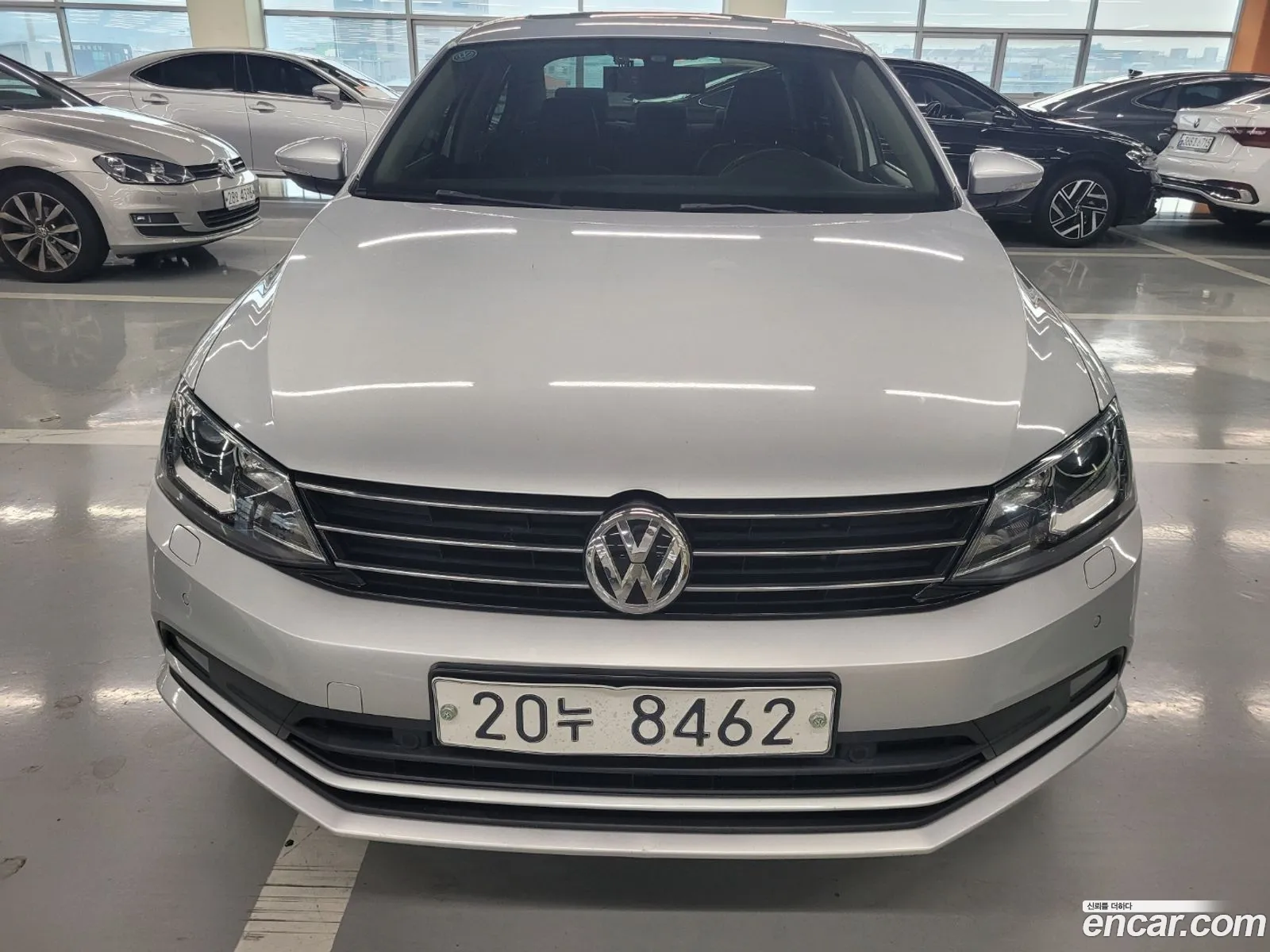 Volkswagen New Jetta 20 Tdi Bluemotion Premium 6Th Generation - фотография 12665169