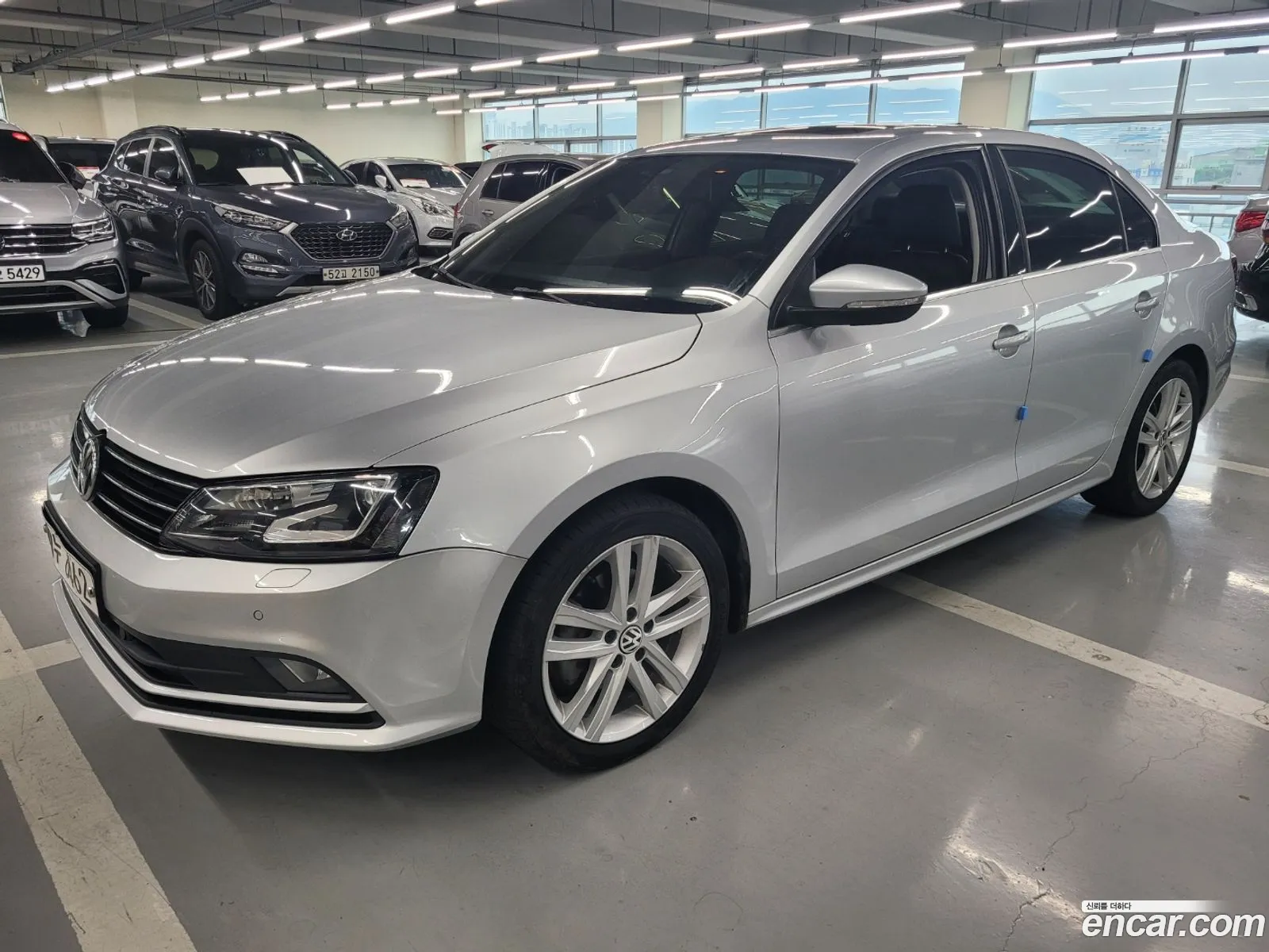Volkswagen New Jetta 20 Tdi Bluemotion Premium 6Th Generation - фотография 12665170