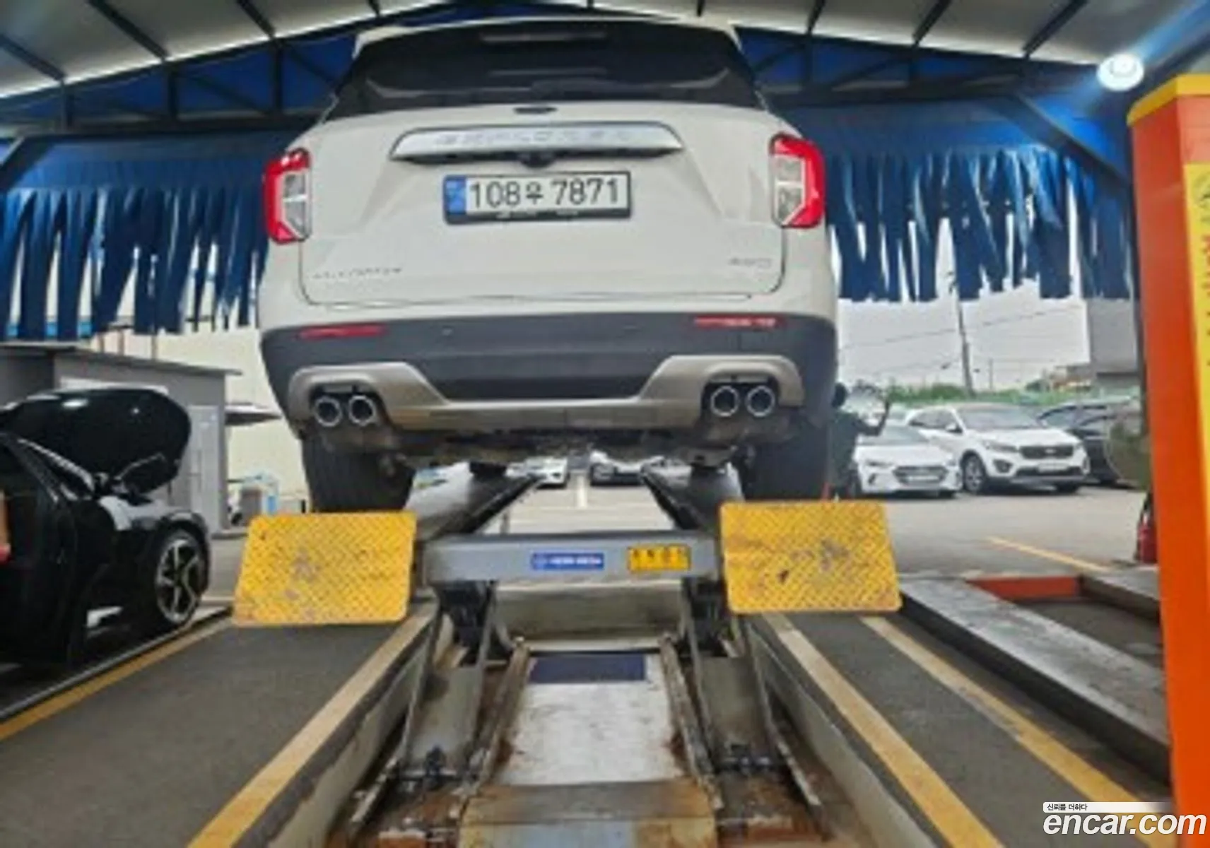 Ford Explorer 6Th Generation 30 Platinum 4Wd - фотография 17276504