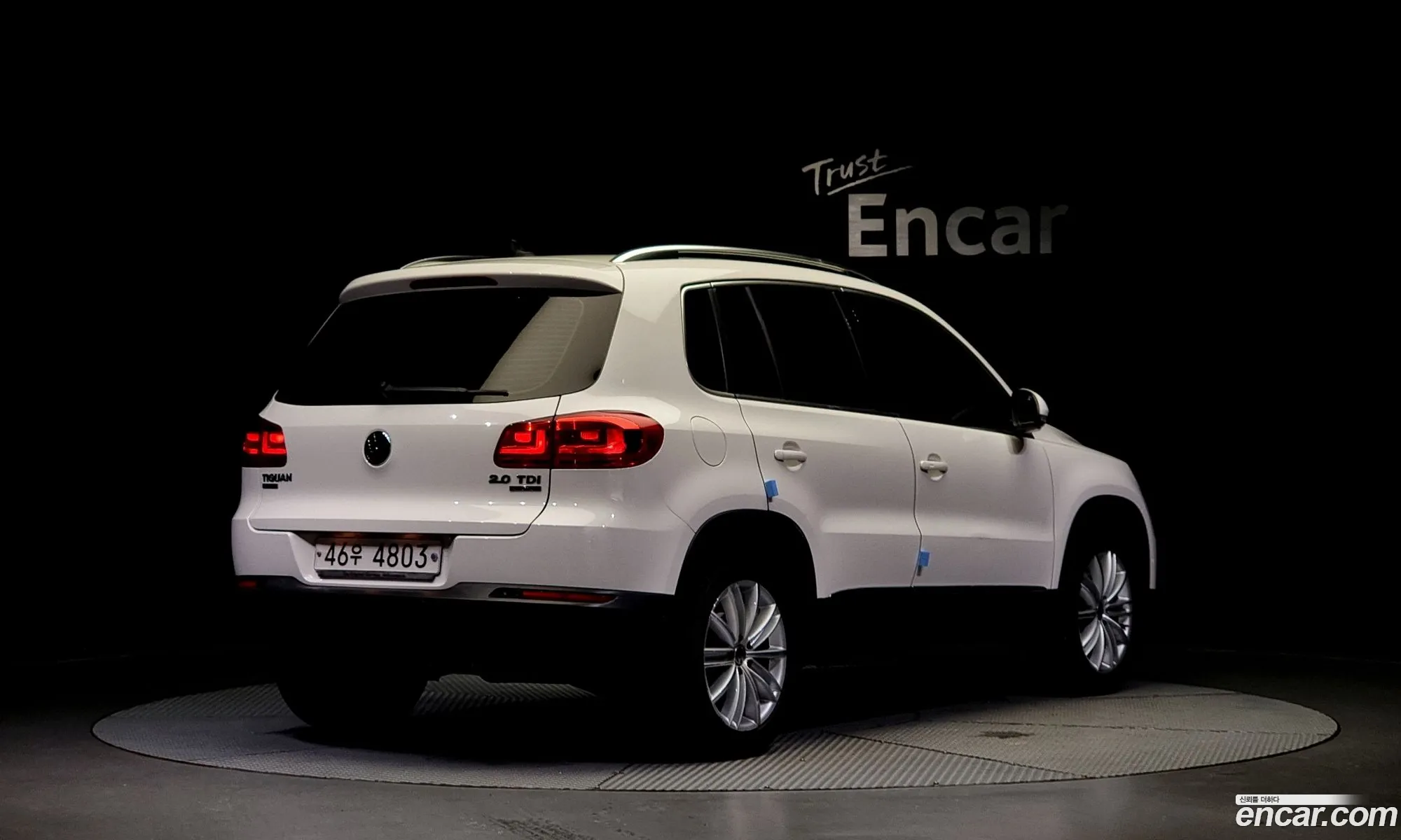 Volkswagen New Tiguan 20 Tdi Premium 5N - фотография 12683955