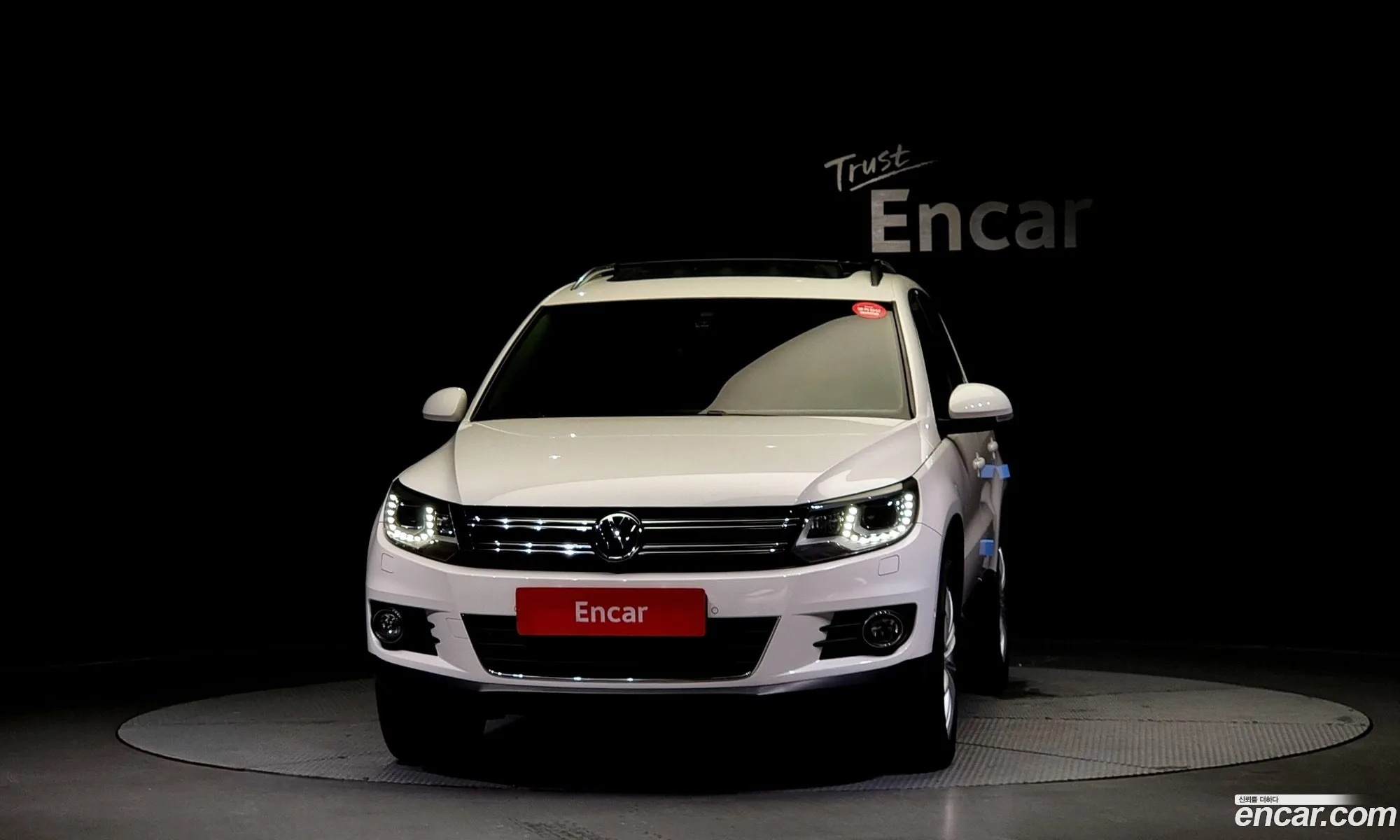 Volkswagen New Tiguan 20 Tdi Premium 5N - фотография 12683956