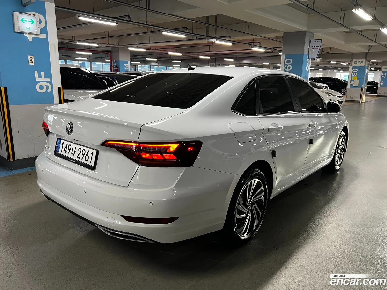 Volkswagen Jetta 7Th Generation 14 Tsi Premium - фотография 12761523