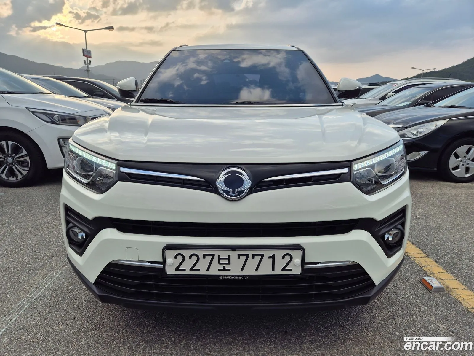Kg Mobility Ssangyong Very New Tivoli Gasoline 15 2Wd V3 - фотография 4715100