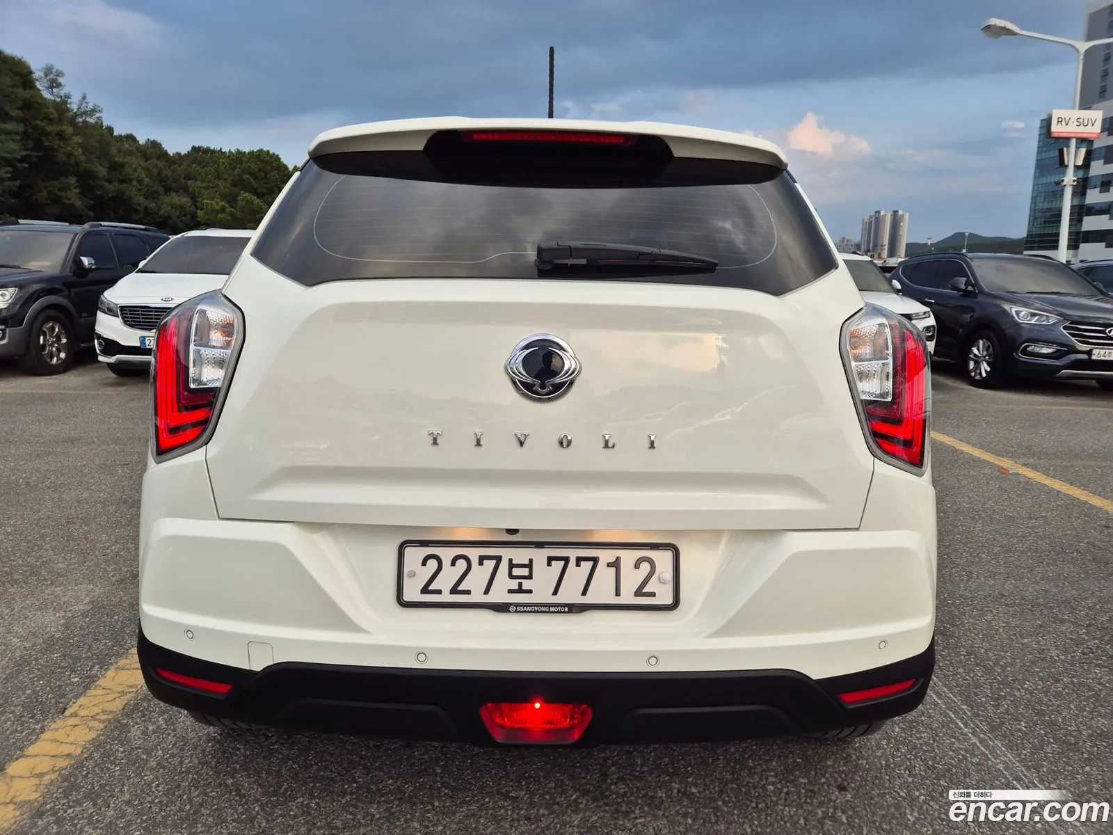 Kg Mobility Ssangyong Very New Tivoli Gasoline 15 2Wd V3 - фотография 4715103