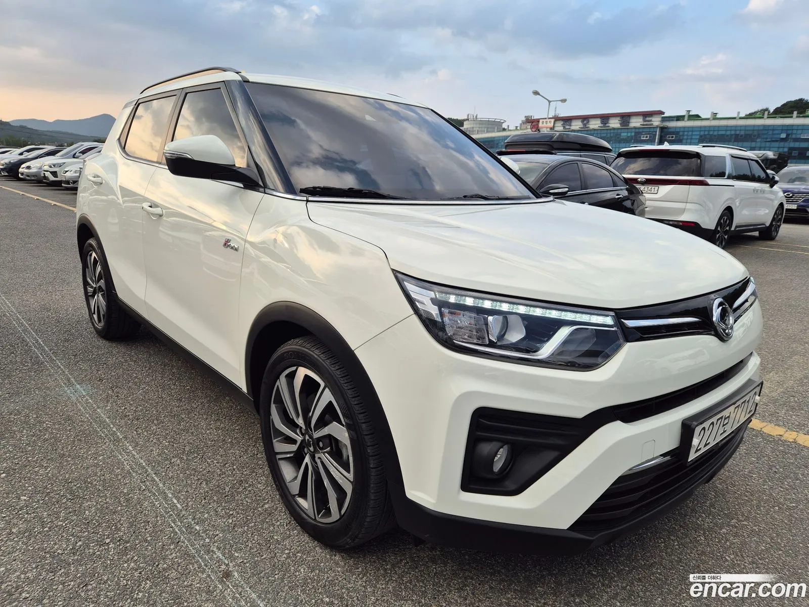 Kg Mobility Ssangyong Very New Tivoli Gasoline 15 2Wd V3 - фотография 4715105