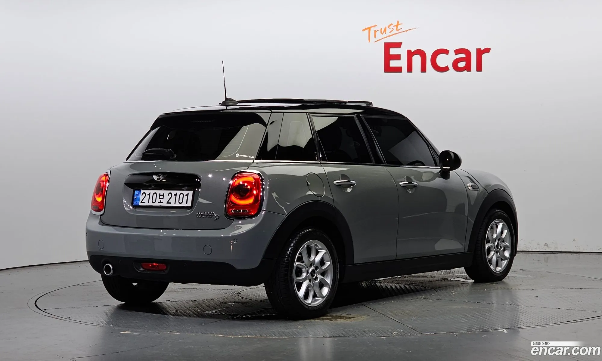 Mini Cooper D 5-Door High 3Rd Generation - фотография 318408