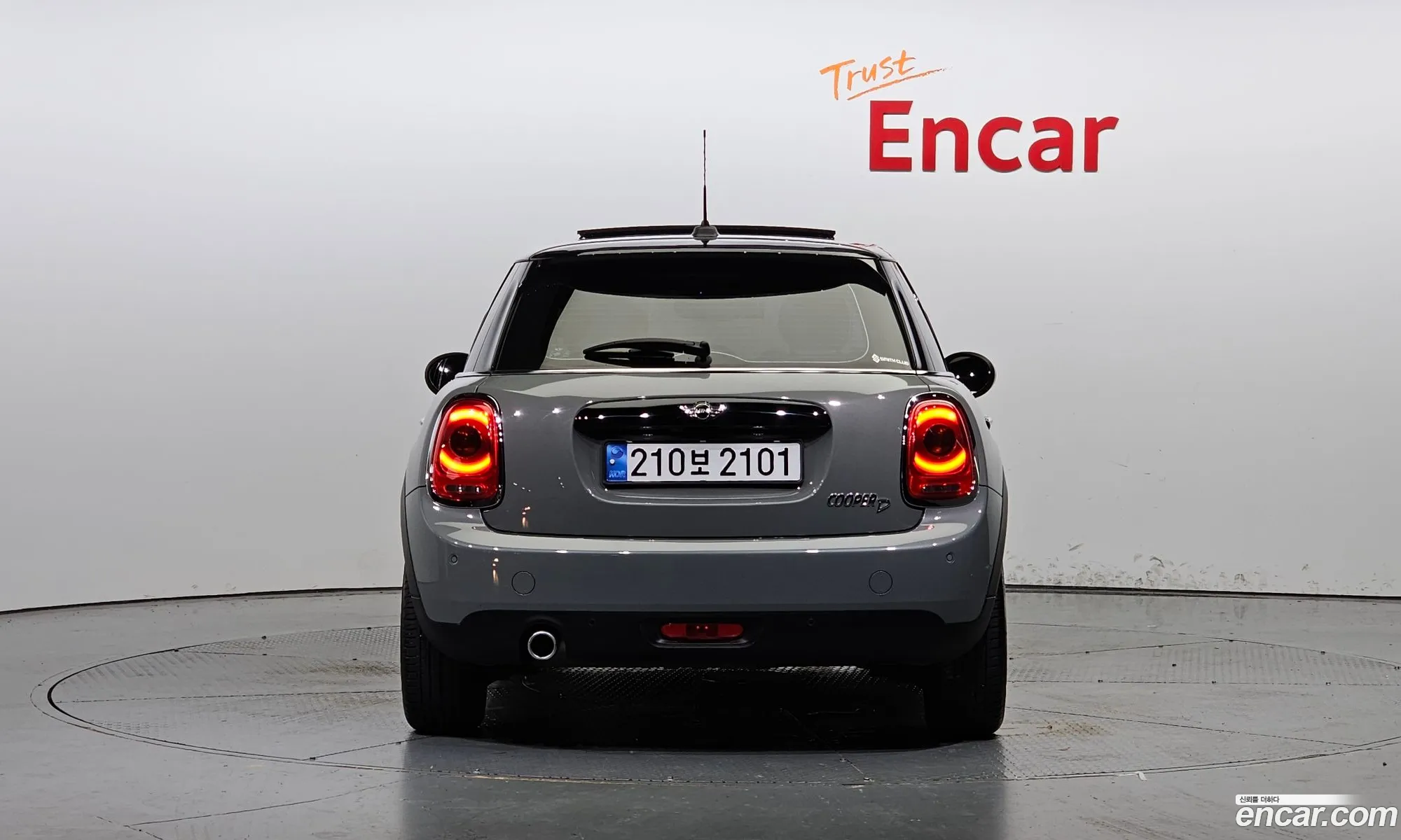 Mini Cooper D 5-Door High 3Rd Generation - фотография 318410