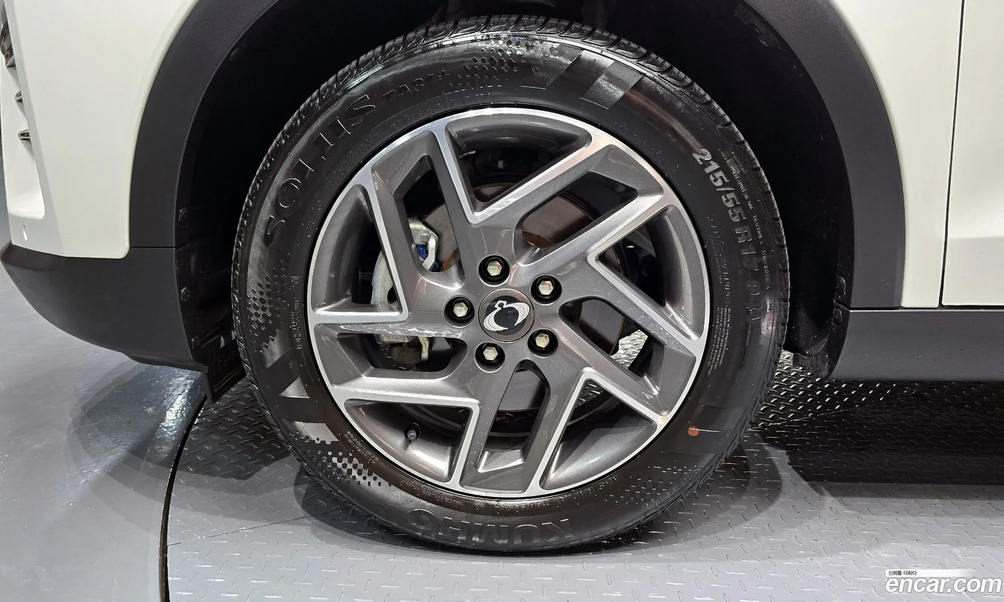 Kg Mobility Ssangyong The New Tivoli 16 2Wd V3 - фотография 4643262