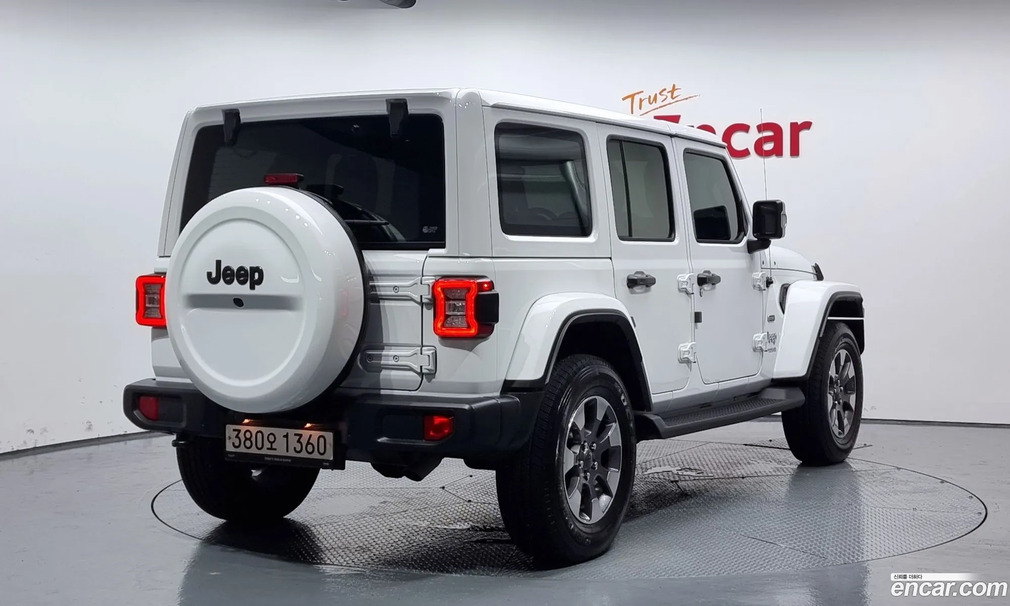 Jeep Wrangler Jl 20 Overland 4-Door - фотография 7311123