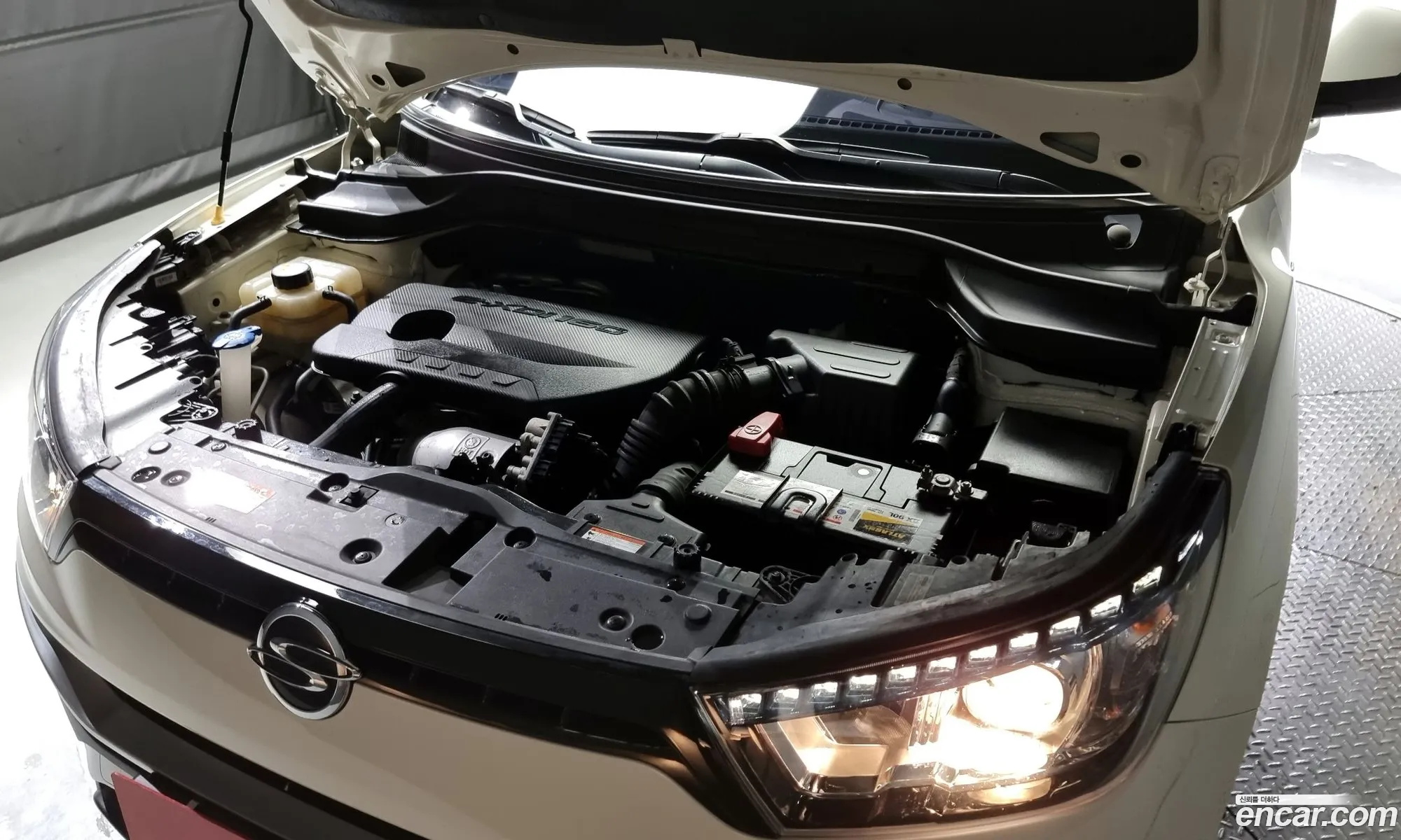 Kg Mobility Ssangyong Tivoli Air Diesel Ix 2Wd - фотография 7675784