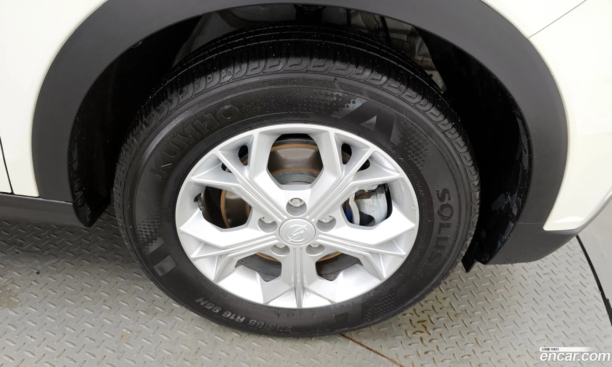 Kg Mobility Ssangyong Tivoli Air 15 A1 2Wd - фотография 4704478