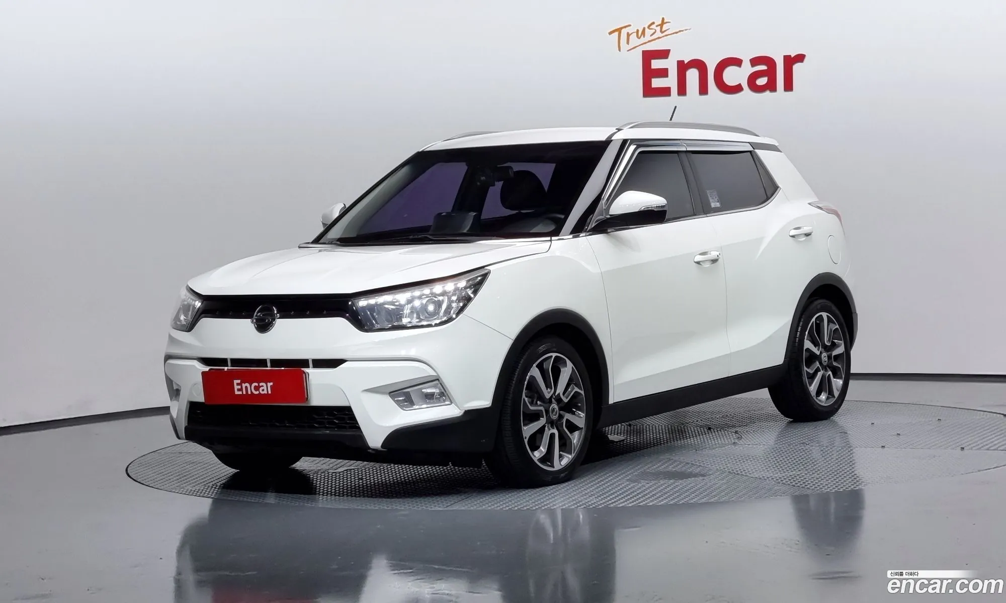 Kg Mobility Ssangyong Tivoli Diesel Vx 2Wd - фотография 4692663