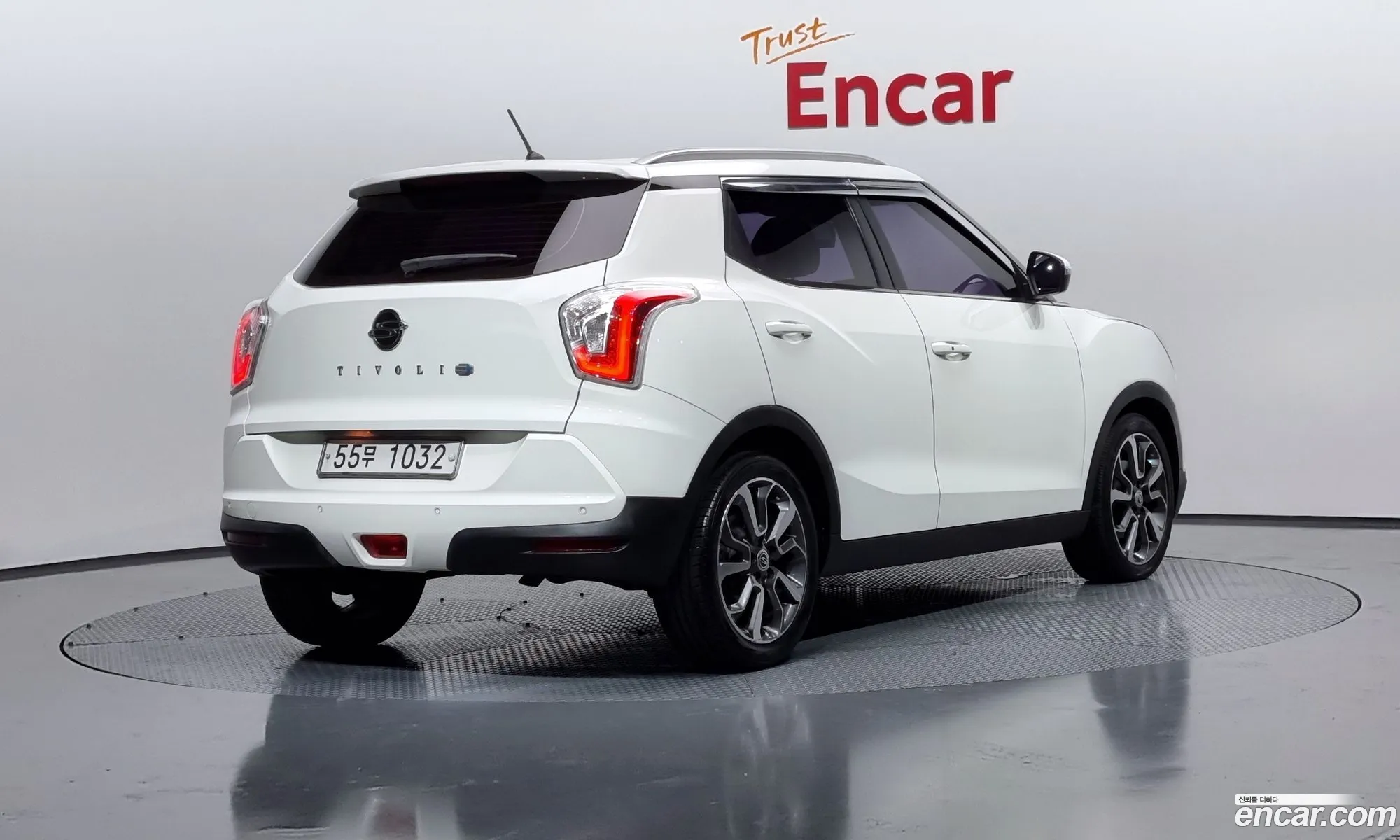 Kg Mobility Ssangyong Tivoli Diesel Vx 2Wd - фотография 4692664