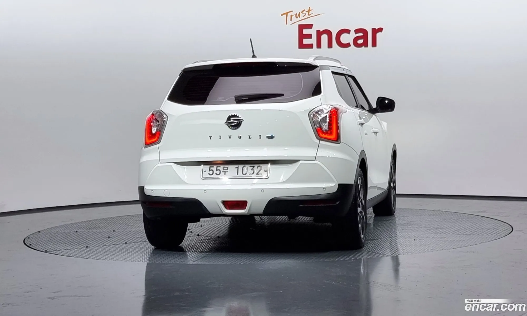 Kg Mobility Ssangyong Tivoli Diesel Vx 2Wd - фотография 4692666
