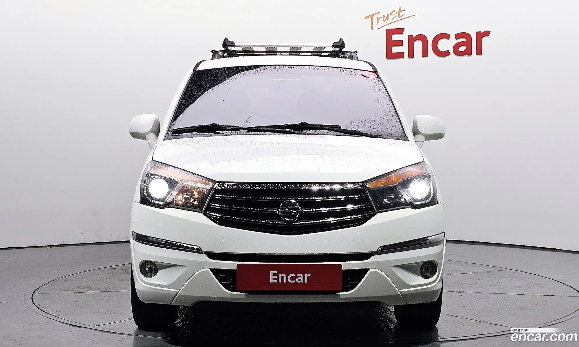 Kg Mobility Ssangyong Korando Turismo 4Wd Rt 11-Seater - фотография 7597528