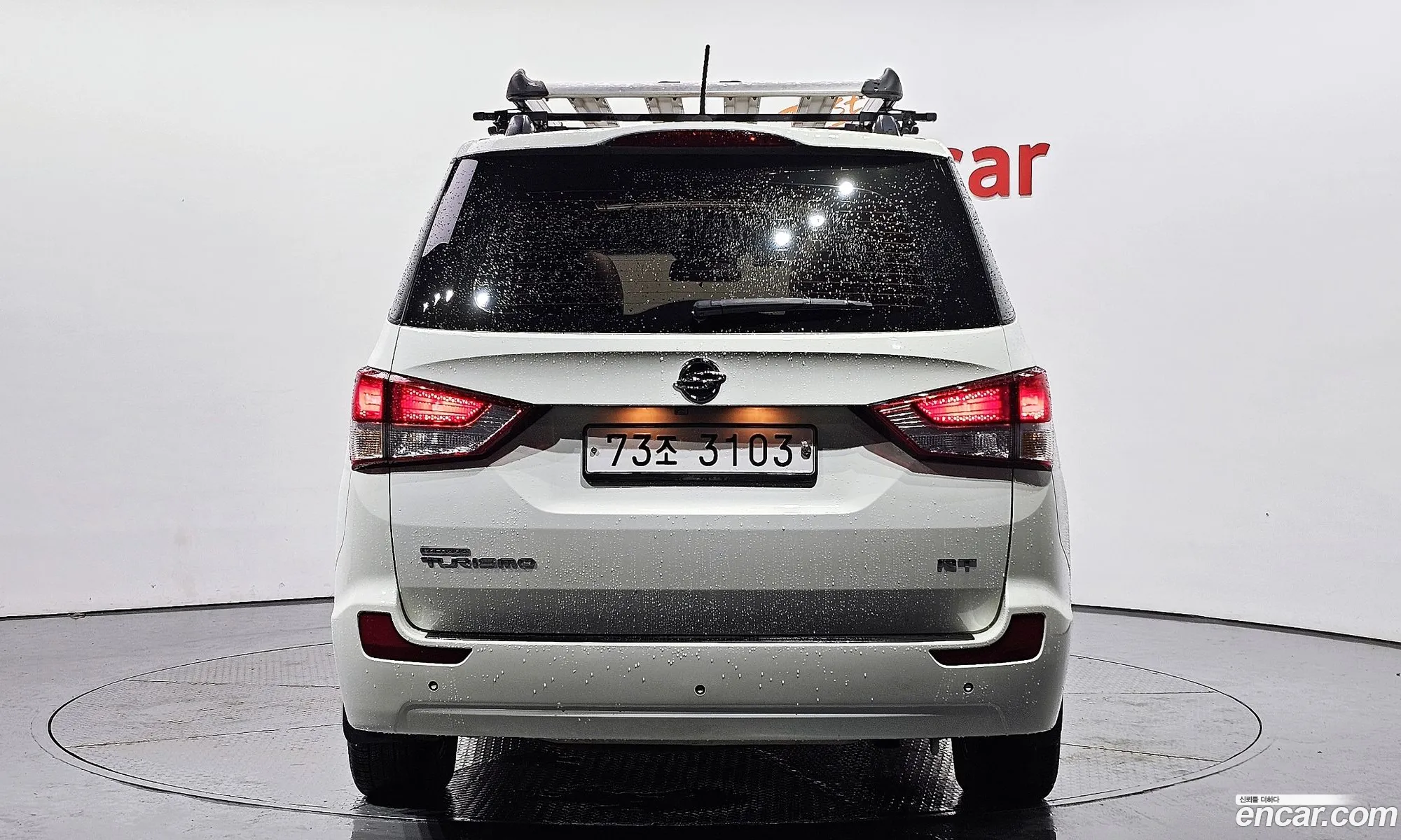 Kg Mobility Ssangyong Korando Turismo 4Wd Rt 11-Seater - фотография 7597529