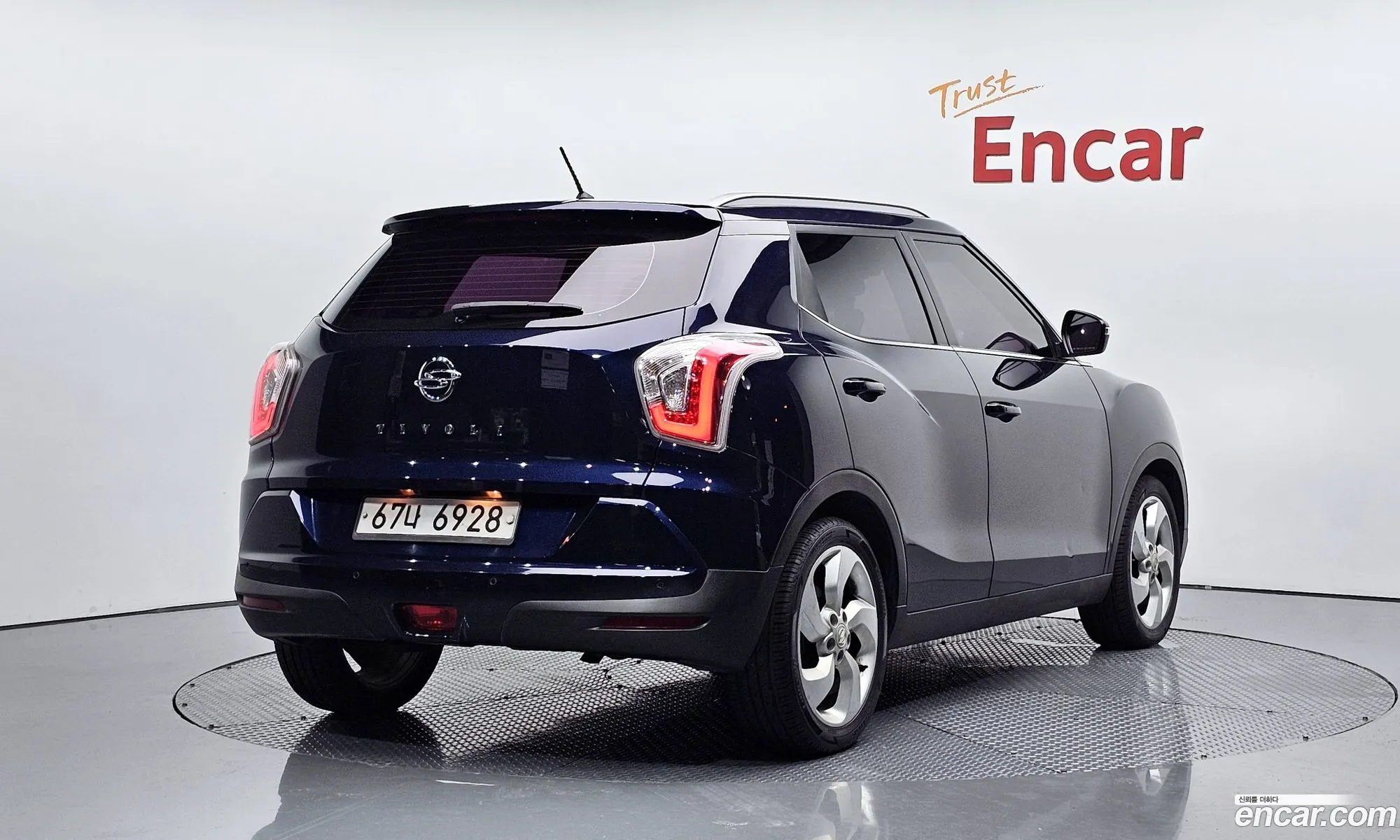 Kg Mobility Ssangyong Tivoli Lx 2Wd Luxury Model - фотография 4687524