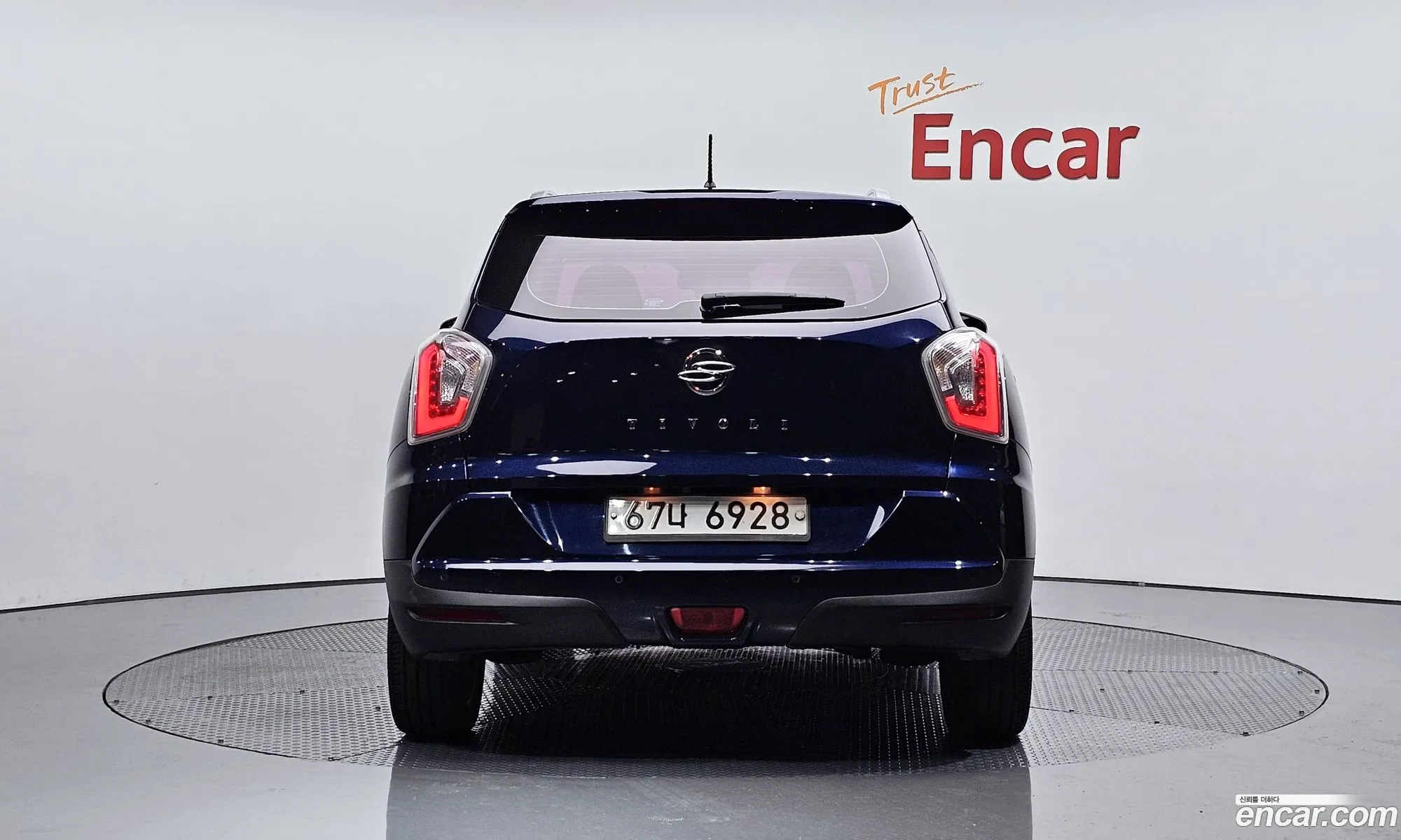 Kg Mobility Ssangyong Tivoli Lx 2Wd Luxury Model - фотография 4687526