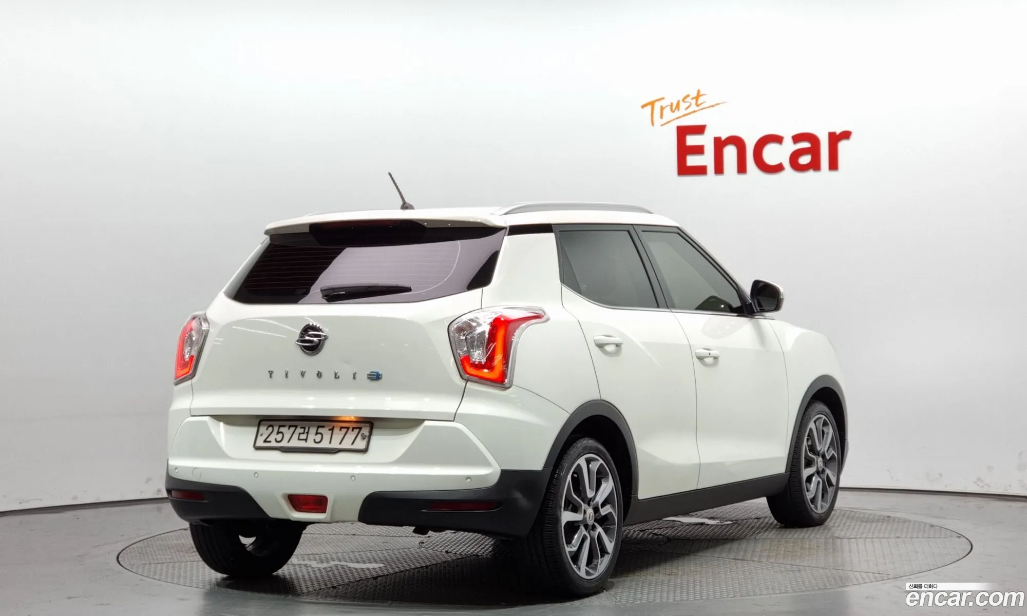 Kg Mobility Ssangyong Tivoli Diesel Vx 2Wd - фотография 4613237