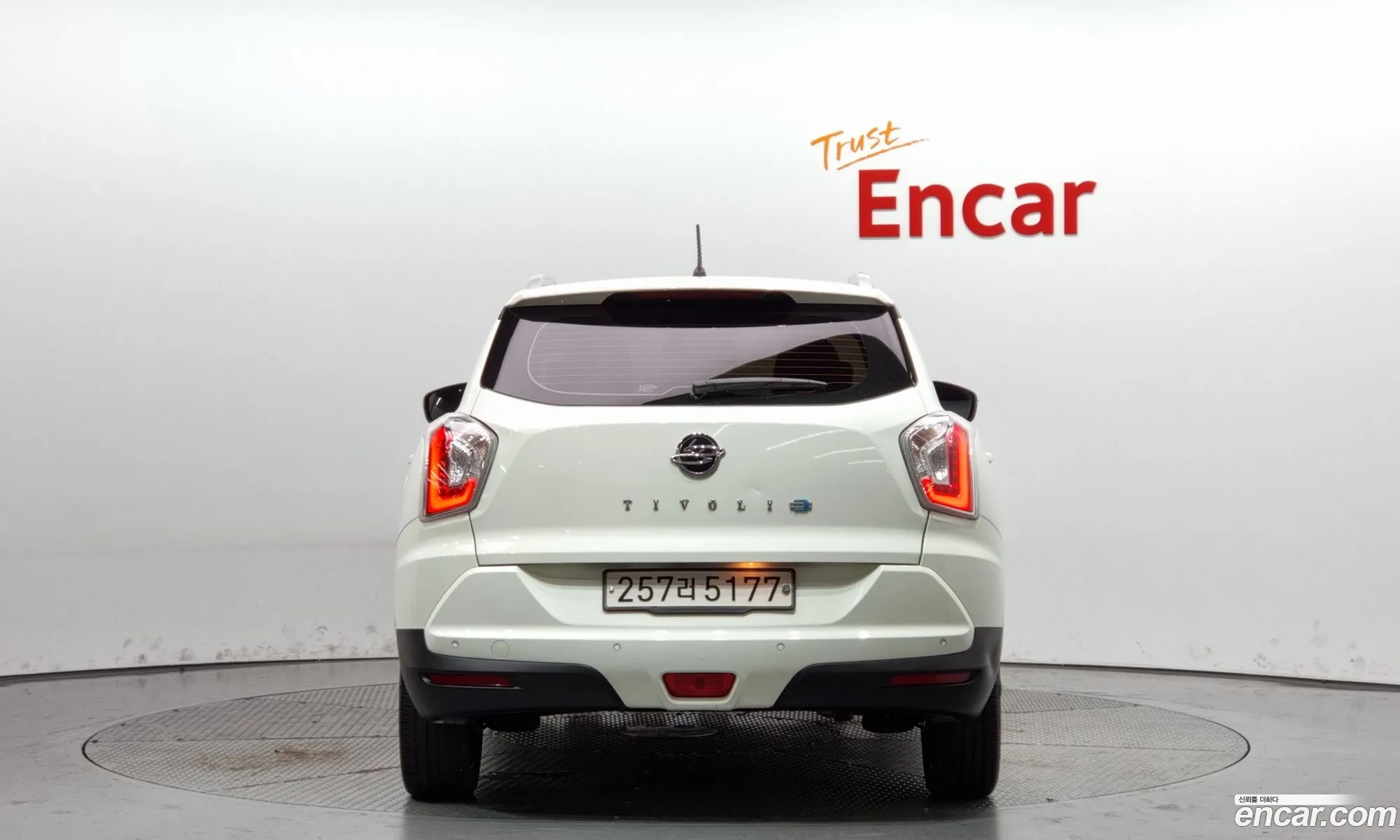 Kg Mobility Ssangyong Tivoli Diesel Vx 2Wd - фотография 4613239