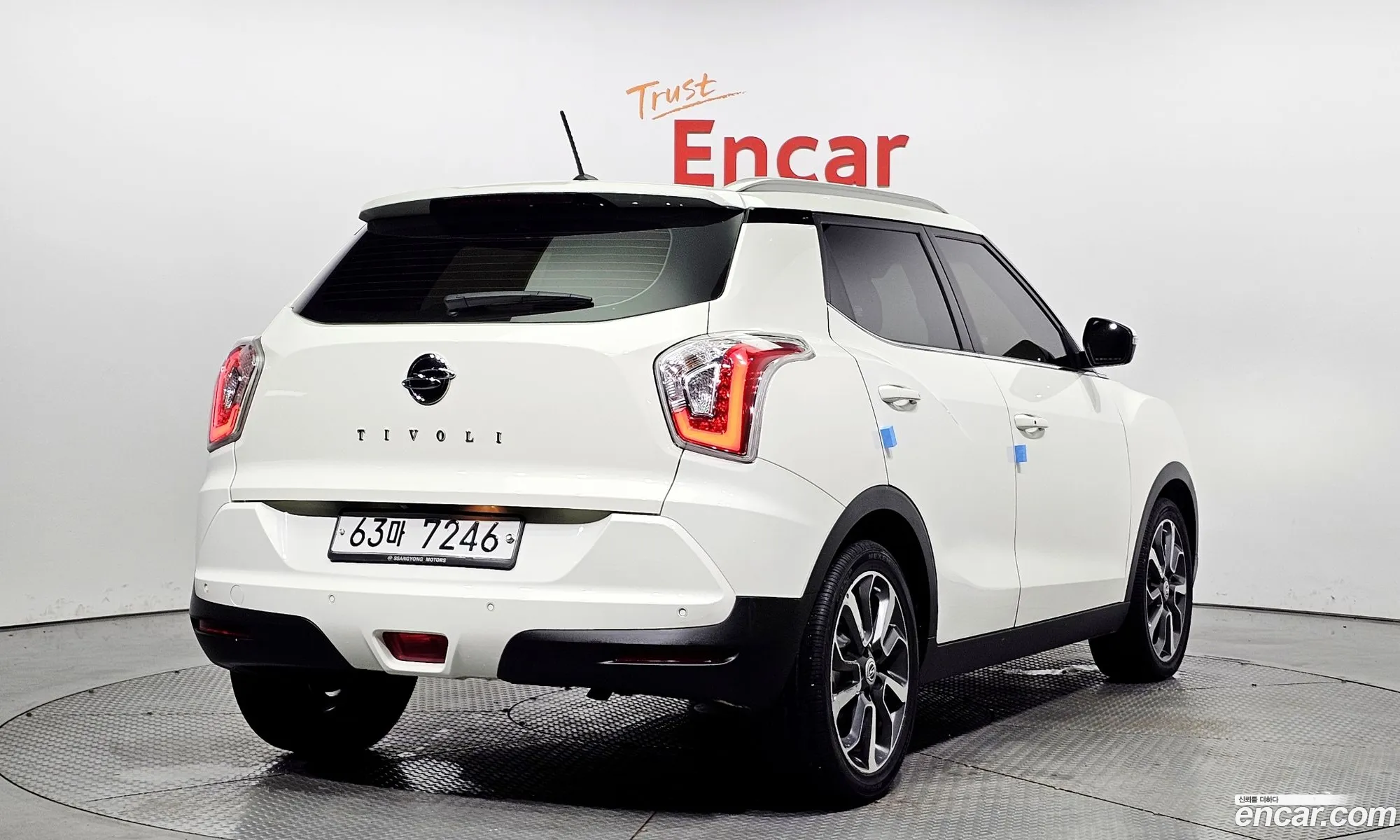 Kg Mobility Ssangyong Tivoli Lx 2Wd Luxury Model - фотография 7573804