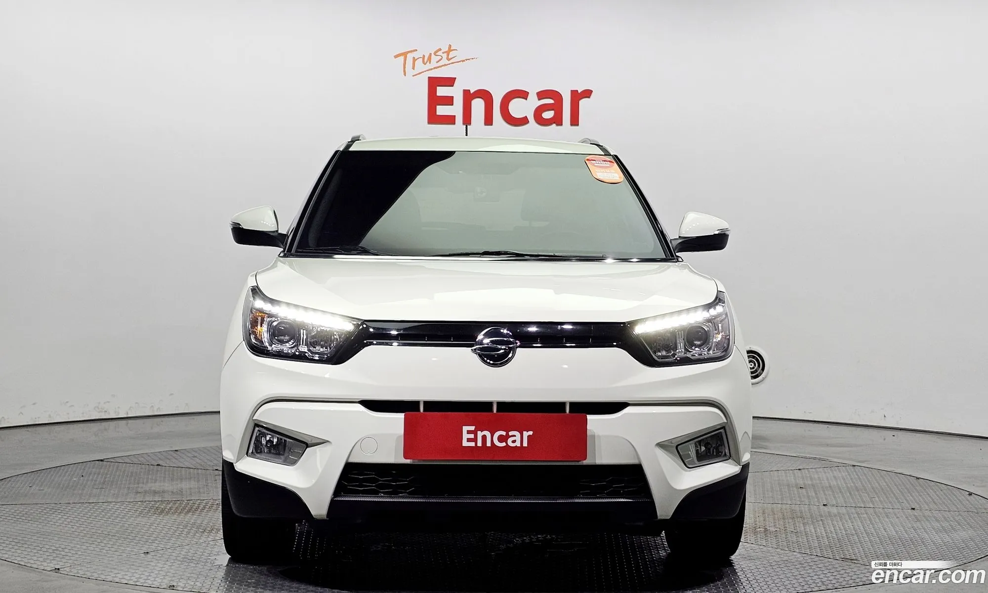 Kg Mobility Ssangyong Tivoli Lx 2Wd Luxury Model - фотография 7573805