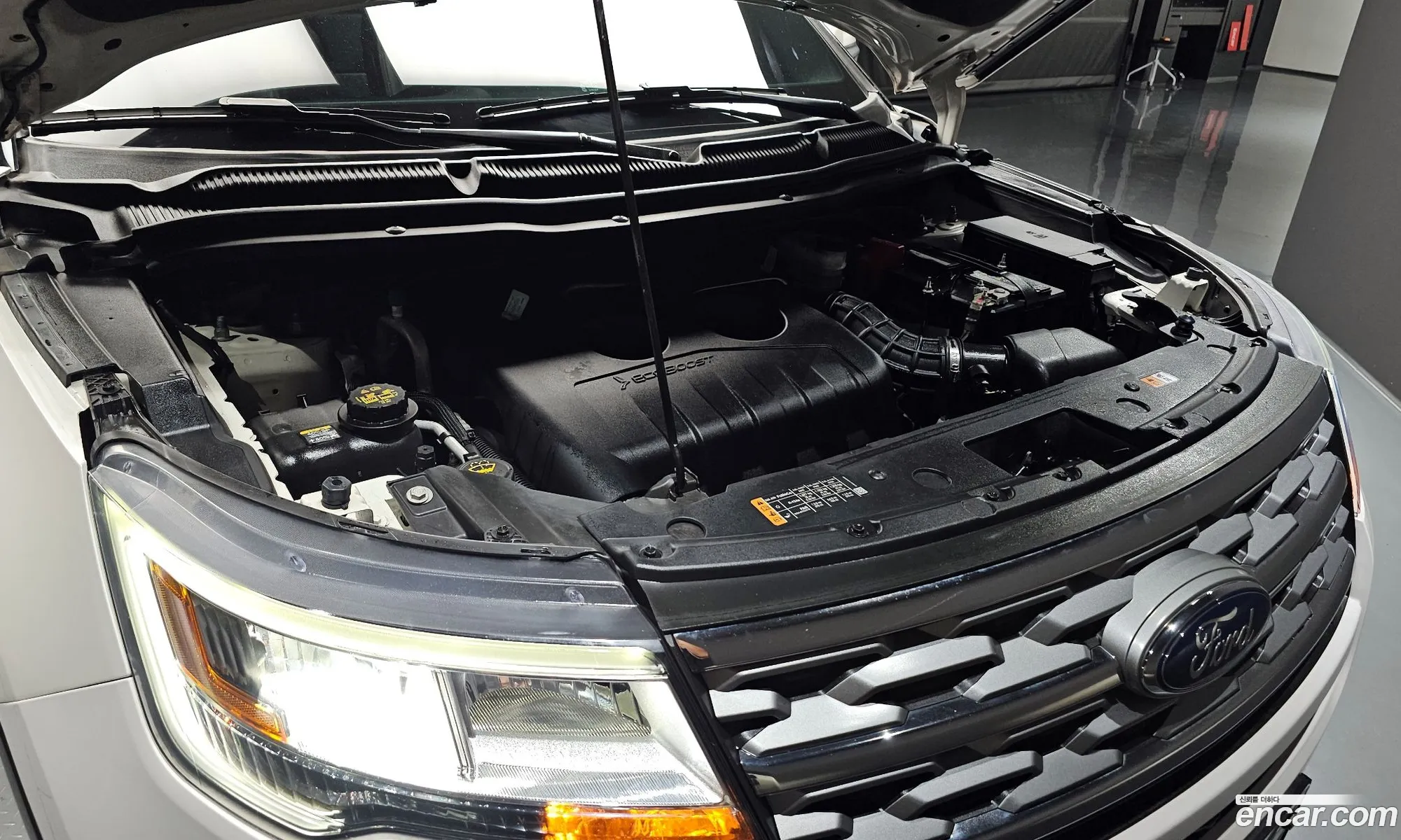 Ford Explorer 23 Limited 4Wd 5Th Generation - фотография 17386132