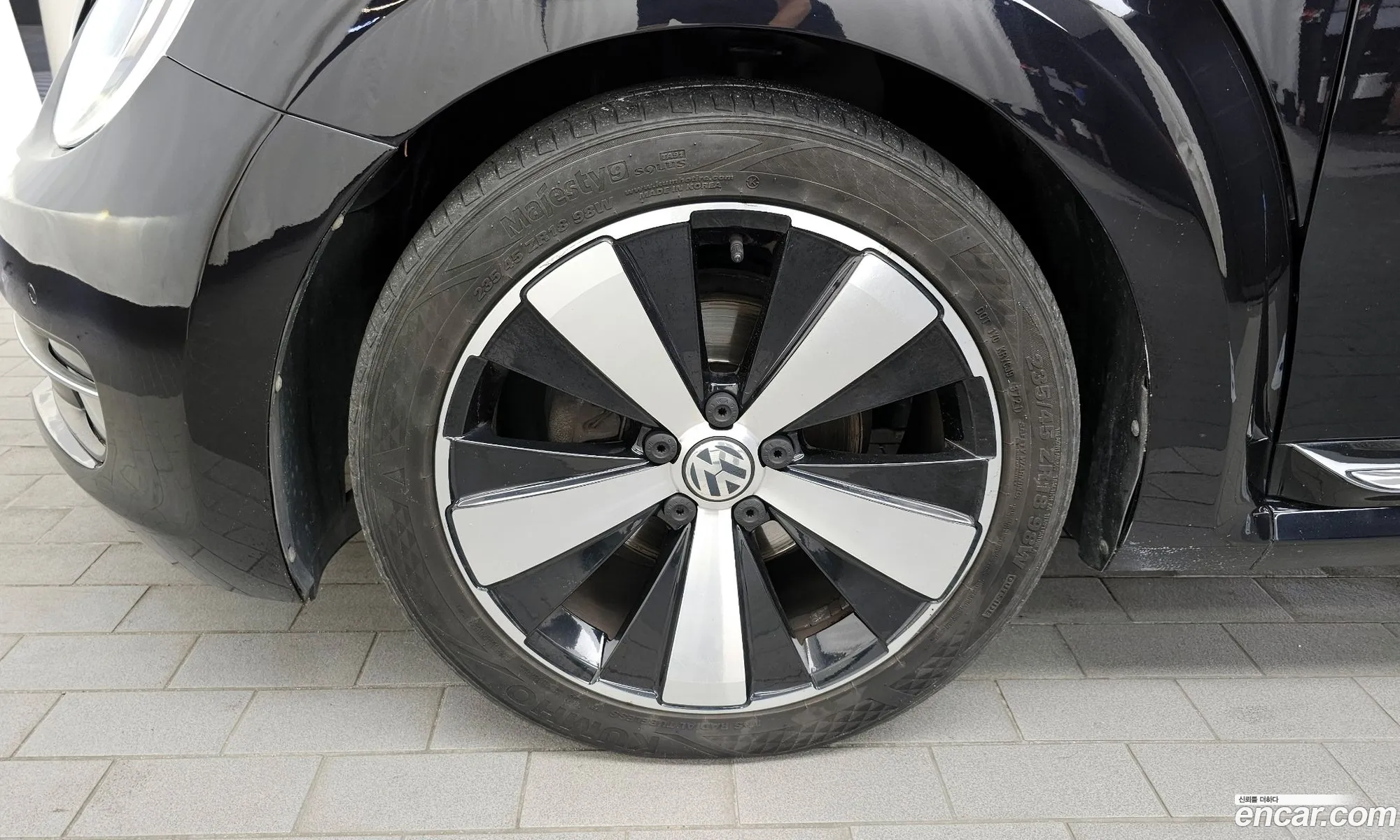 Volkswagen The Beetle 20 Tdi Premium 3Rd Generation - фотография 12677526