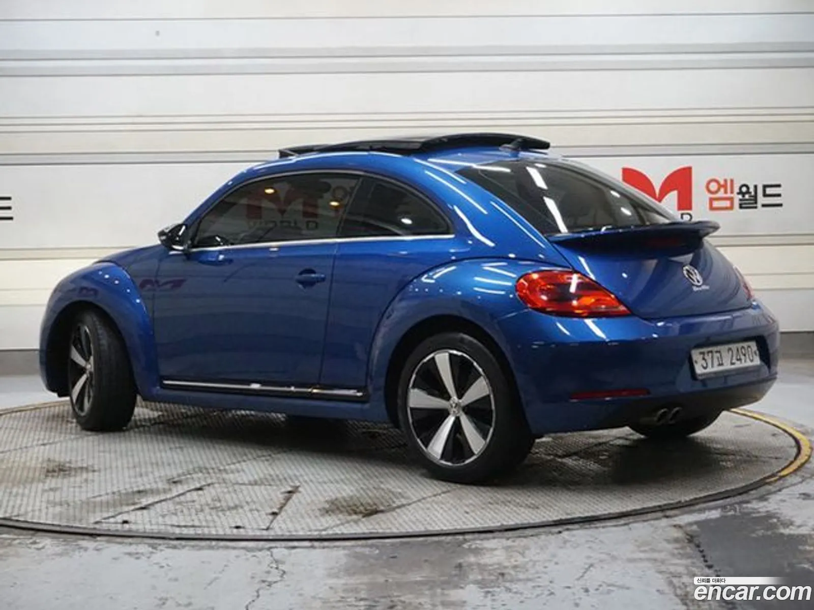 Volkswagen The Beetle 20 Tdi Premium 3Rd Generation - фотография 12191701