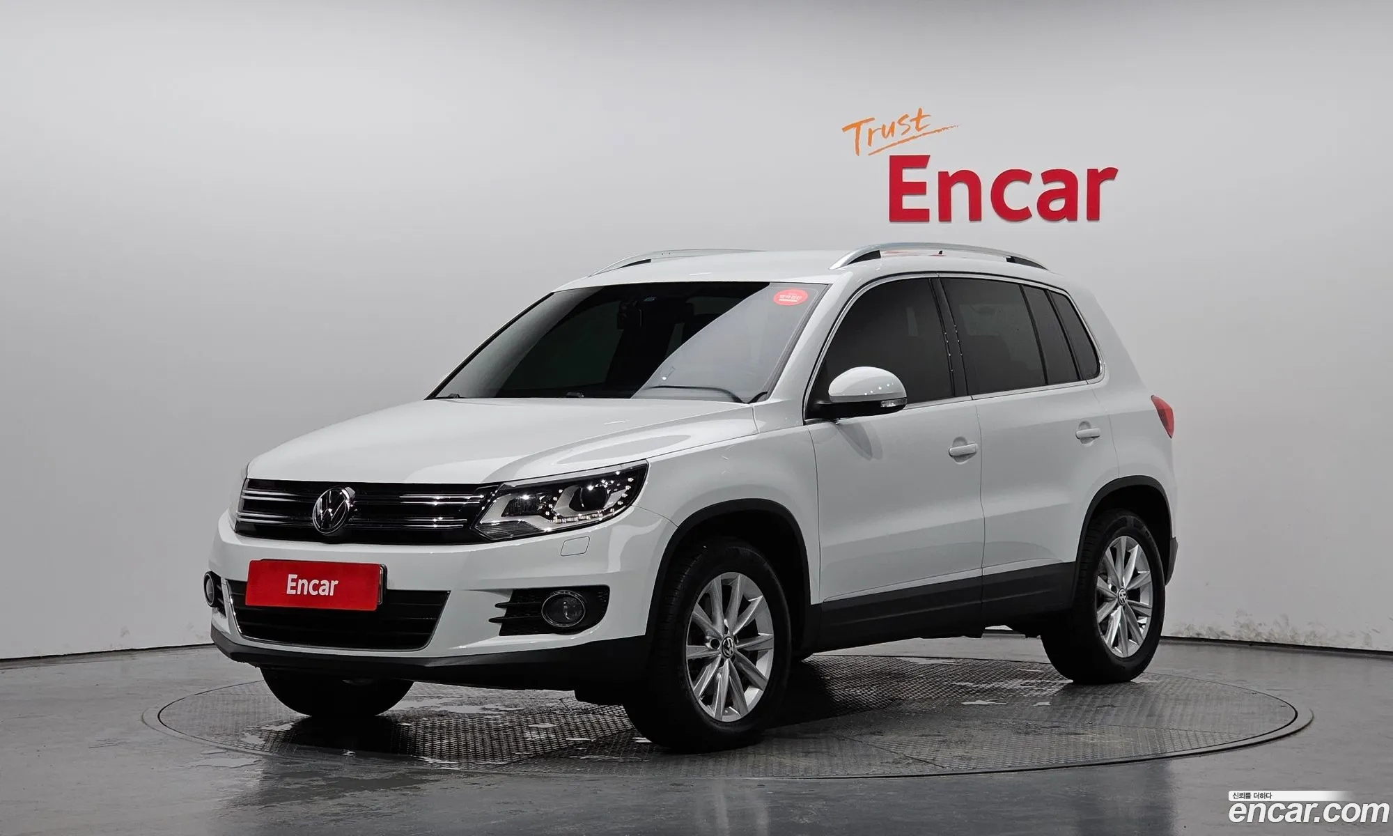 Volkswagen New Tiguan 20 Tdi Comfort 5N - фотография 12704192