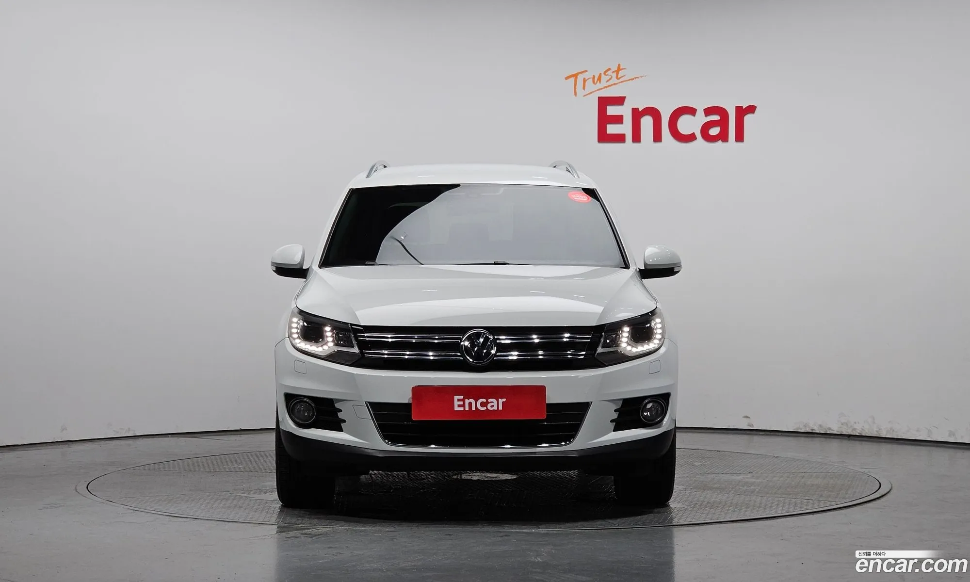 Volkswagen New Tiguan 20 Tdi Comfort 5N - фотография 12704194