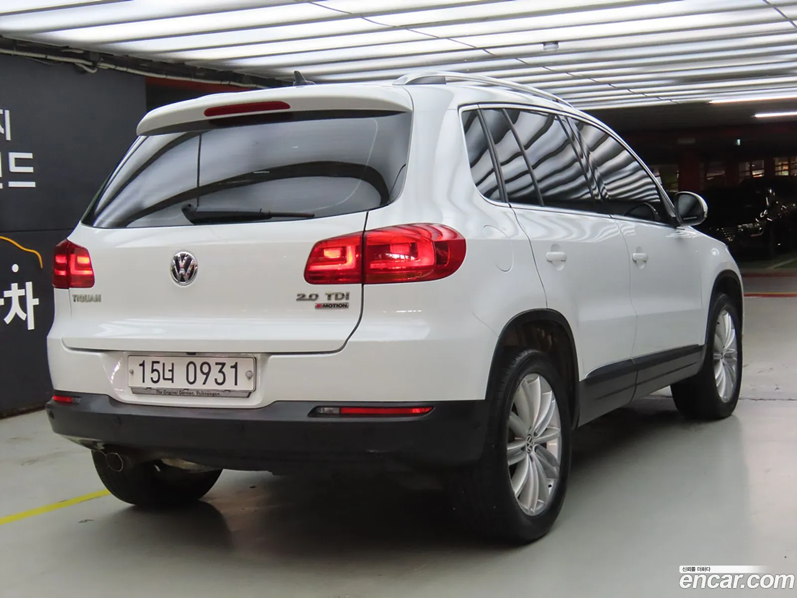 Volkswagen New Tiguan 20 Tdi Premium 5N - фотография 12704207