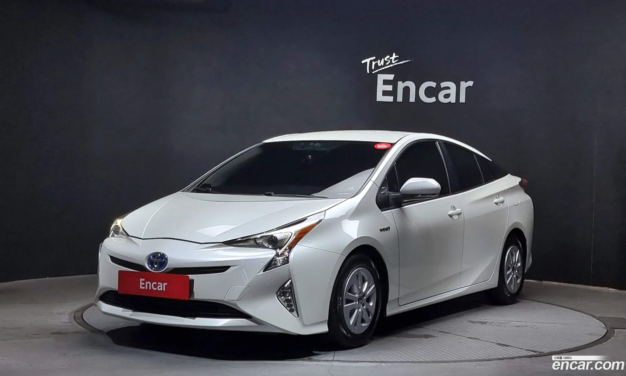 Toyota Prius 4Th Generation 18 E - фотография 15677705