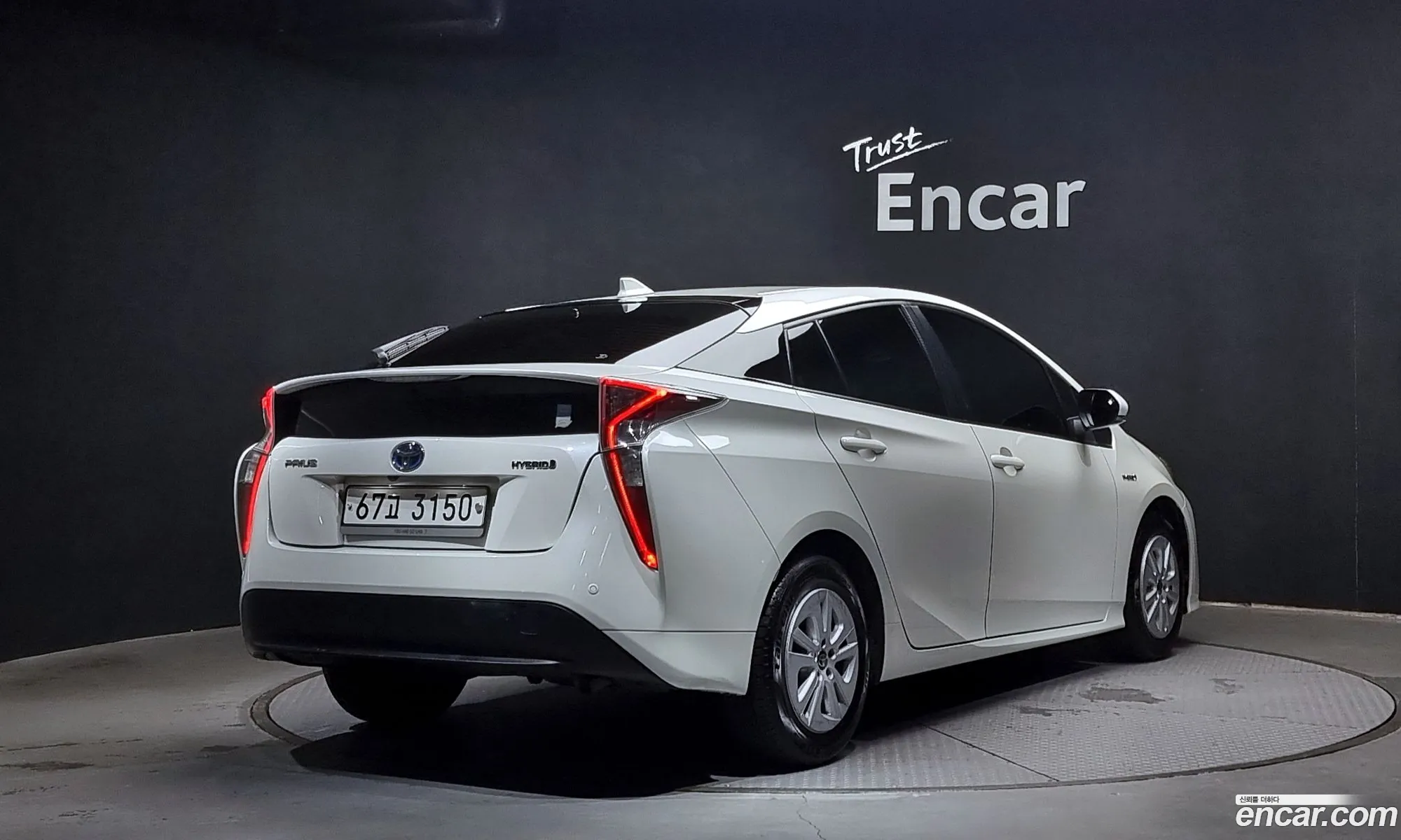 Toyota Prius 4Th Generation 18 E - фотография 15677706