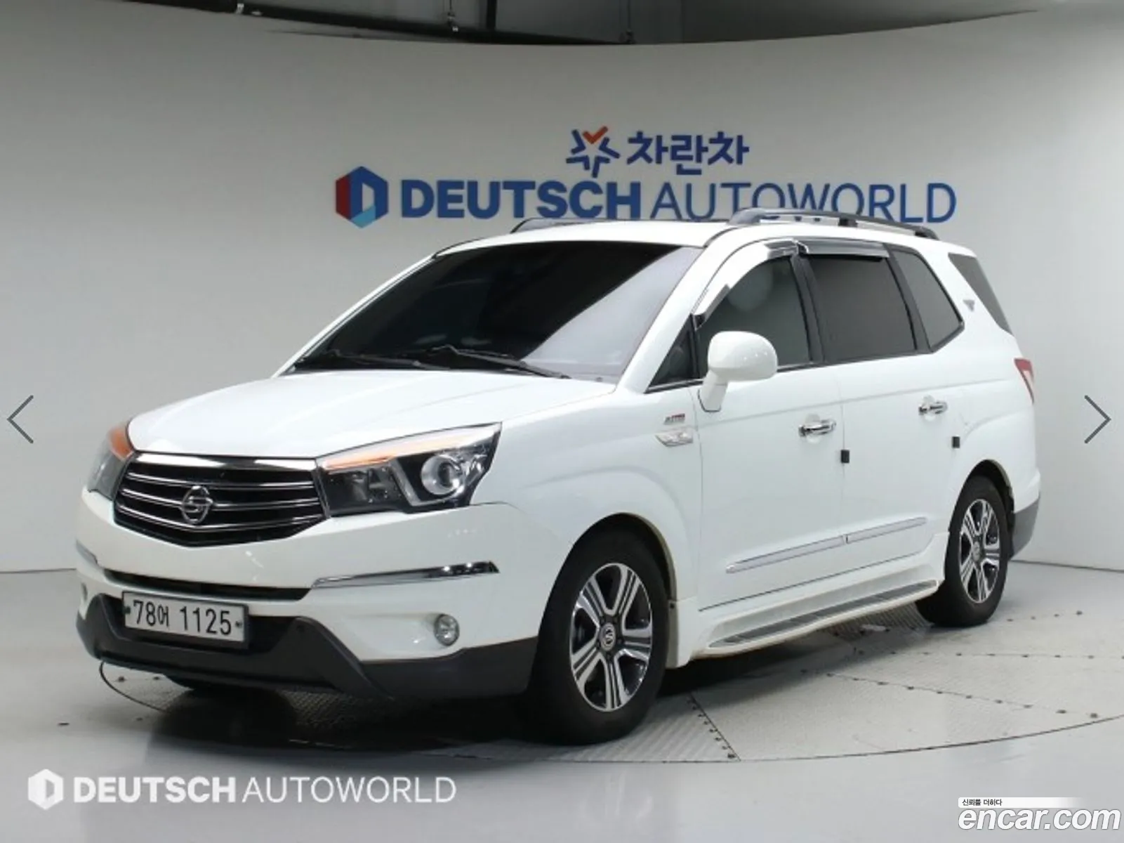 Kg Mobility Ssangyong Korando Turismo 4Wd Rt 11-Seater - фотография 4635681