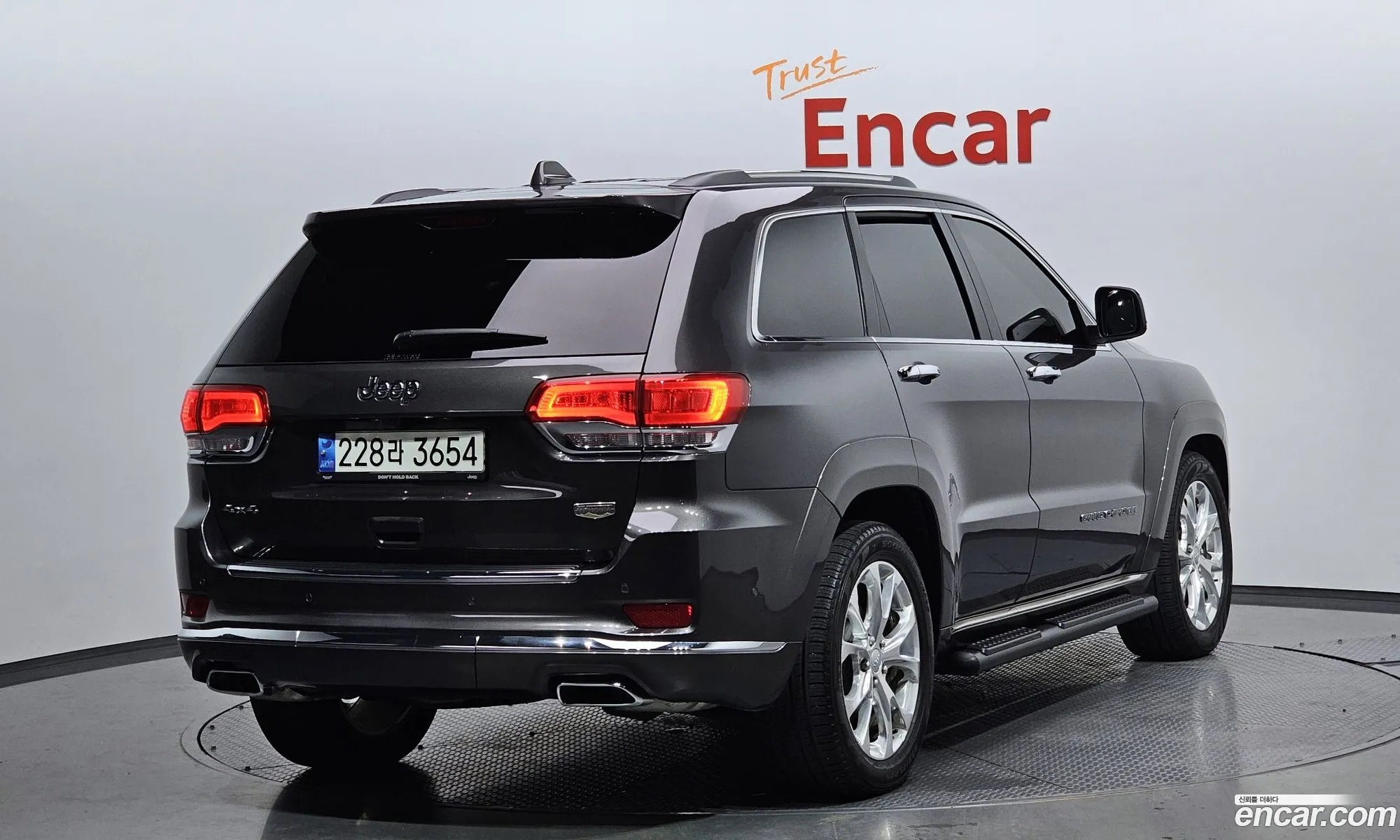 Jeep Grand Cherokee 36 Summit Wk2 - фотография 7311147