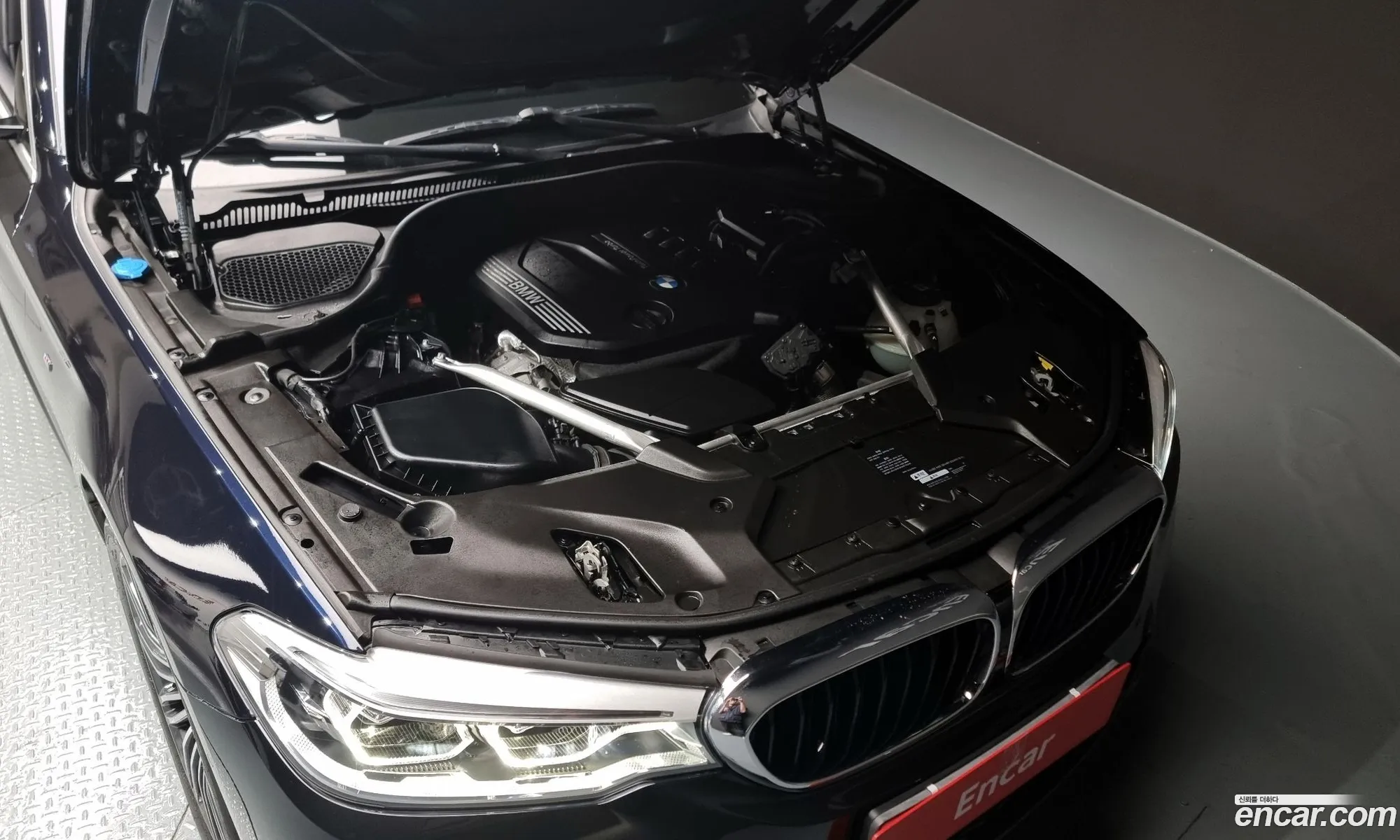 BMW 5 Series G30 520D xDrive M Sport Plus - фотография 120783