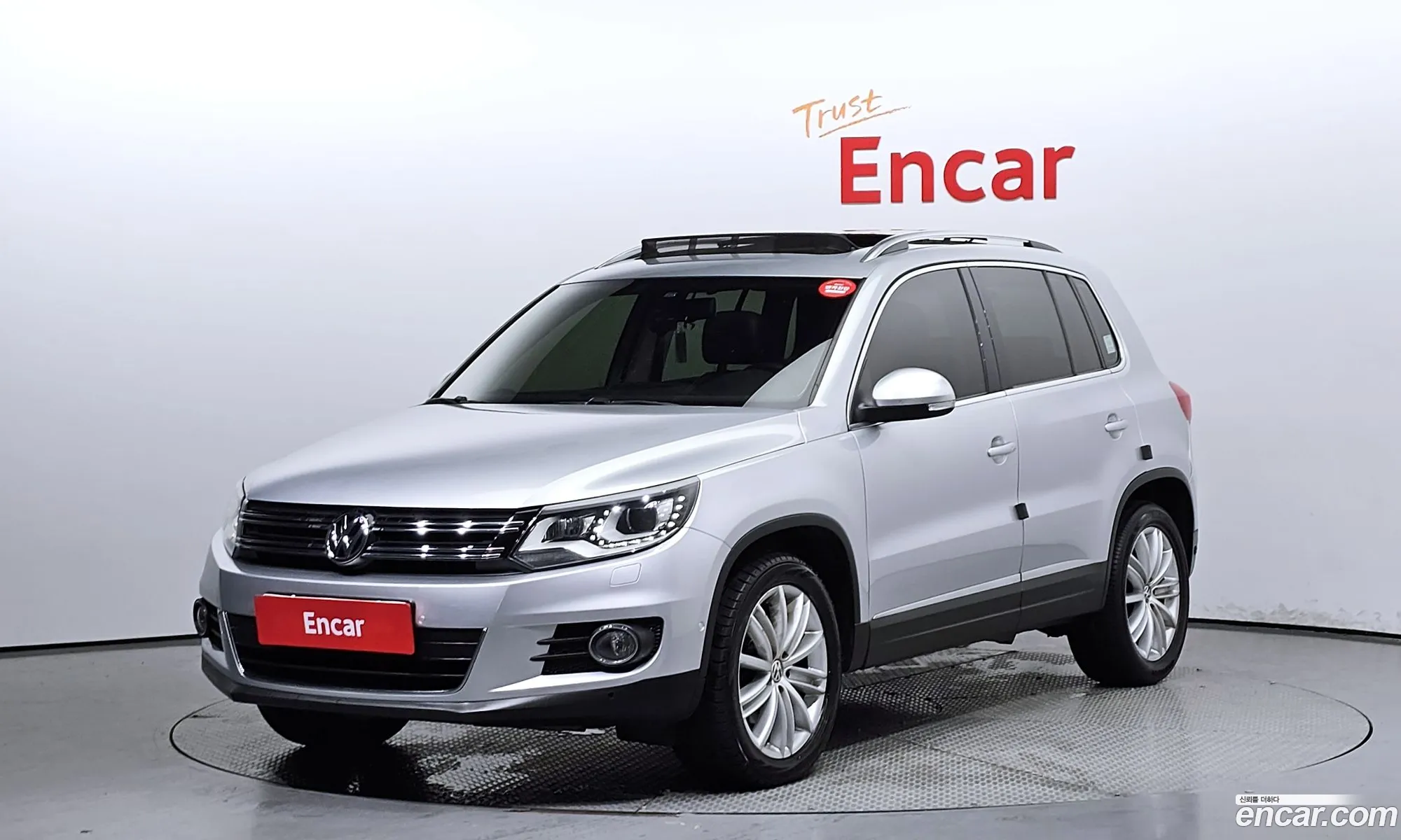 Volkswagen New Tiguan 20 Tdi Premium 5N - фотография 12685252