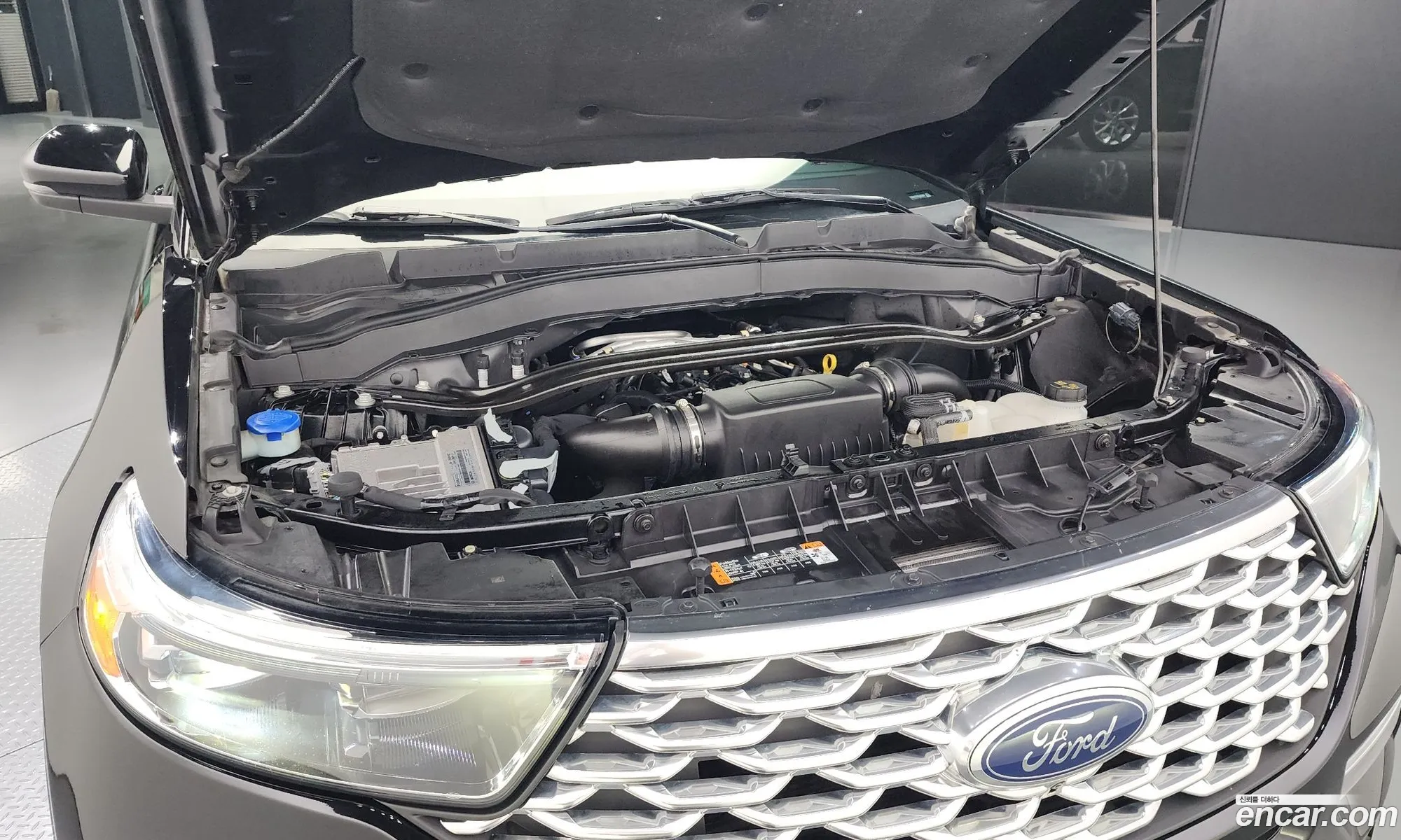 Ford Explorer 6Th Generation 30 Platinum 4Wd - фотография 17326837