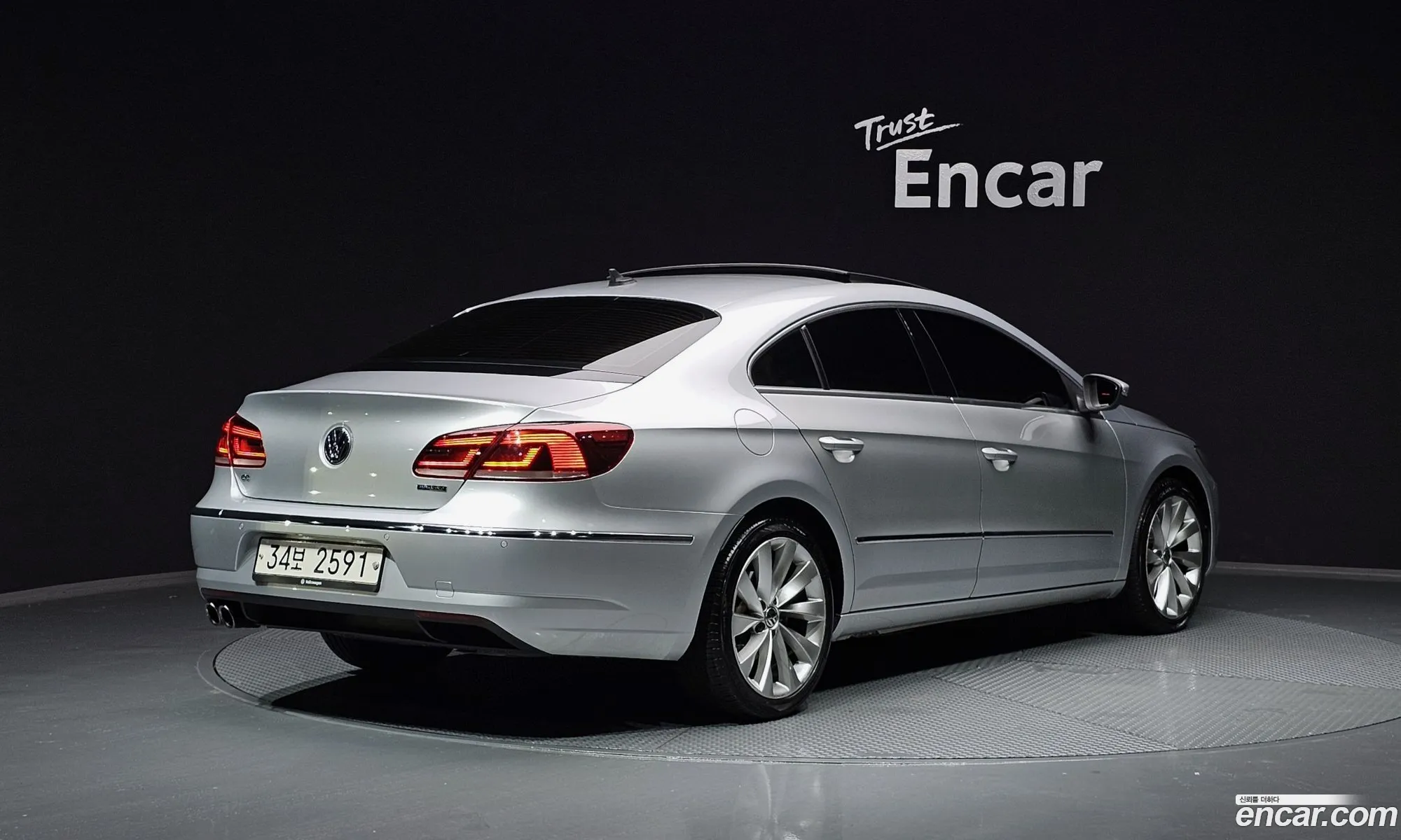 Volkswagen New Cc 20 Tdi Bluemotion - фотография 12665230
