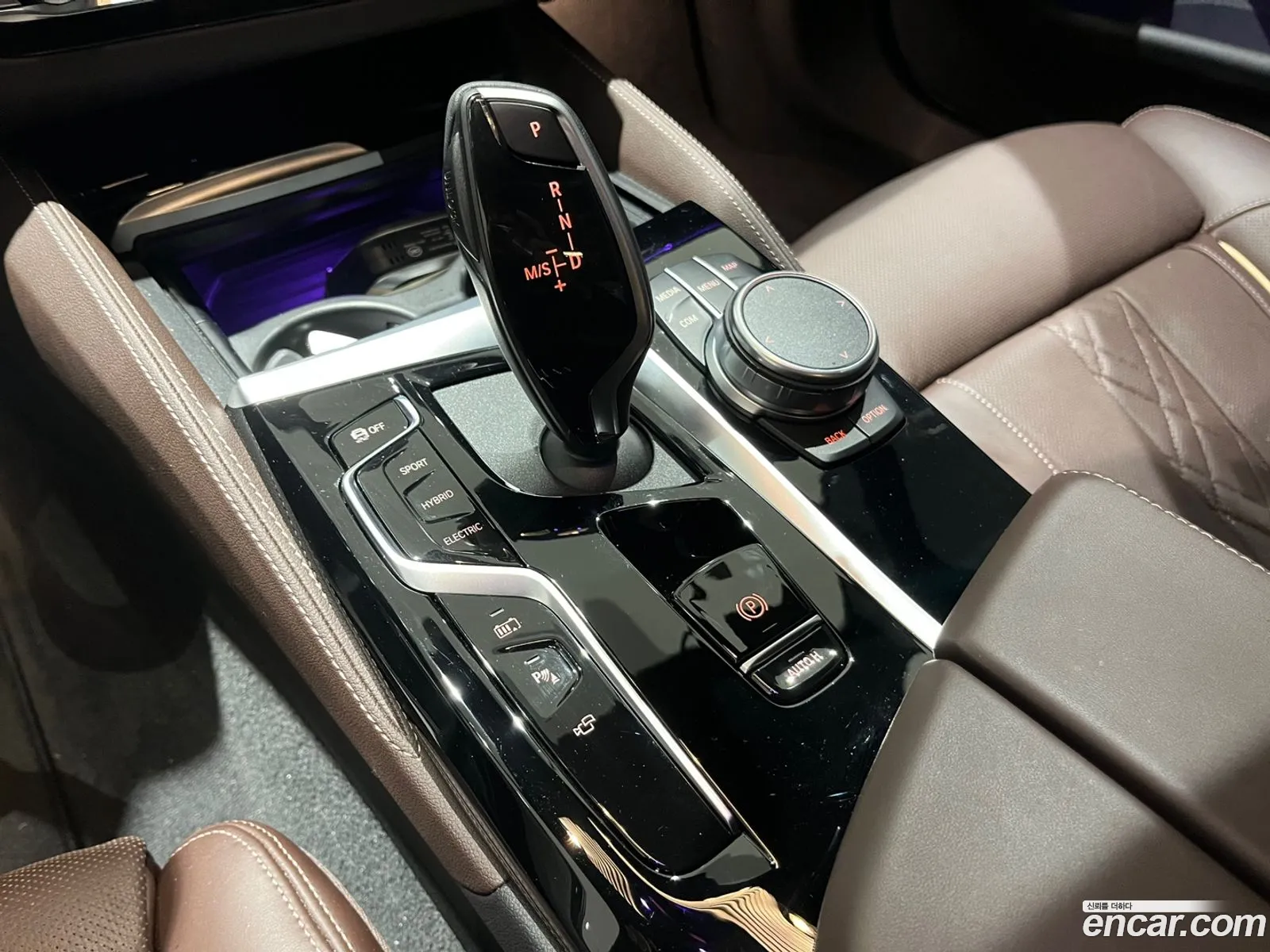 BMW 5 Series G30 530E M Sports - фотография 120803