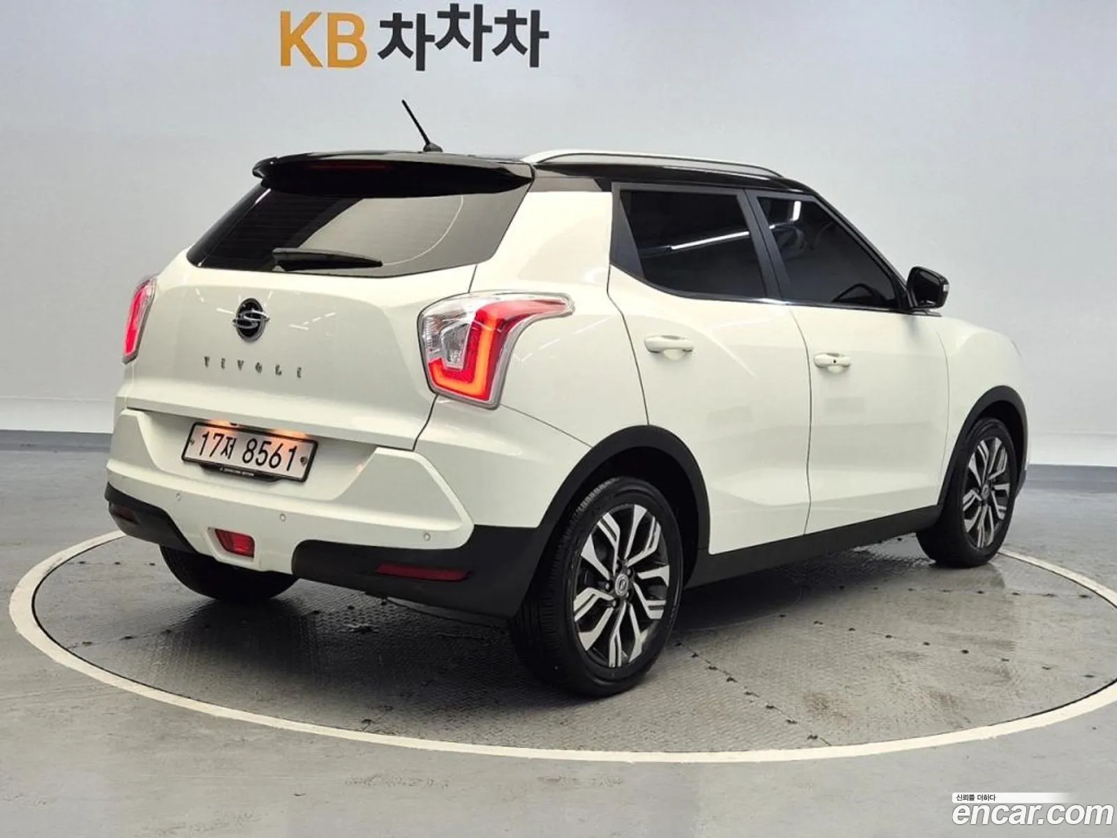 Kg Mobility Ssangyong Tivoli Armor Diesel Vx 2Wd - фотография 7680372