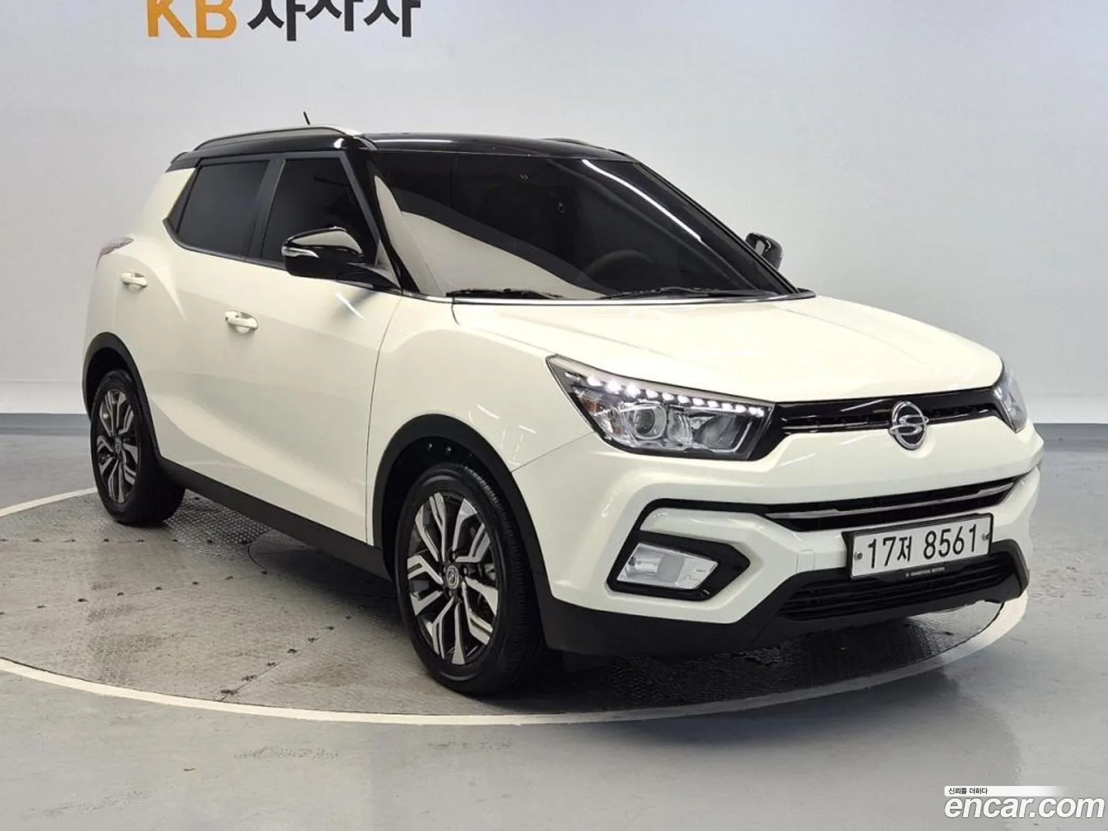Kg Mobility Ssangyong Tivoli Armor Diesel Vx 2Wd - фотография 7680373