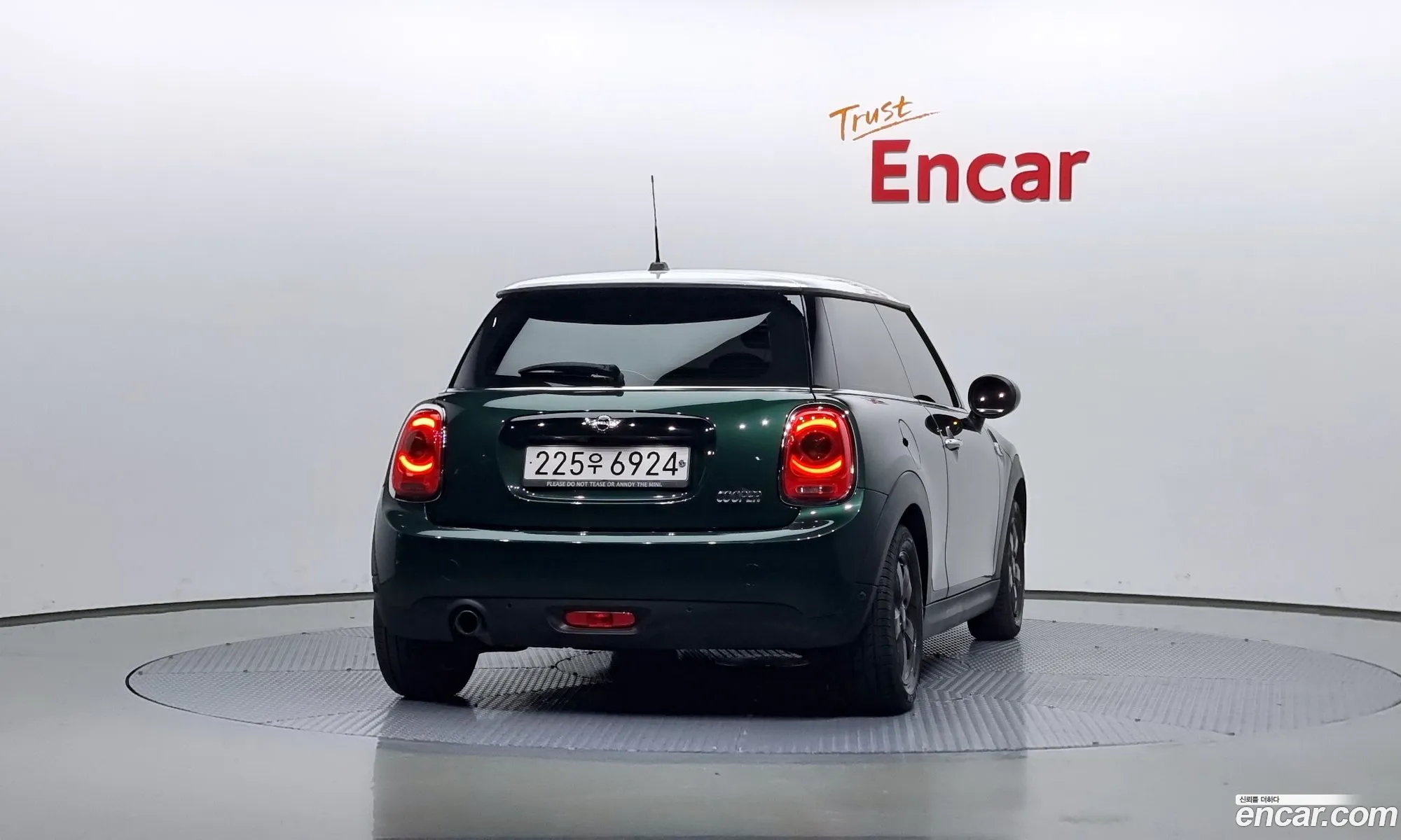 Mini Cooper Basic 3Rd Generation - фотография 9349434