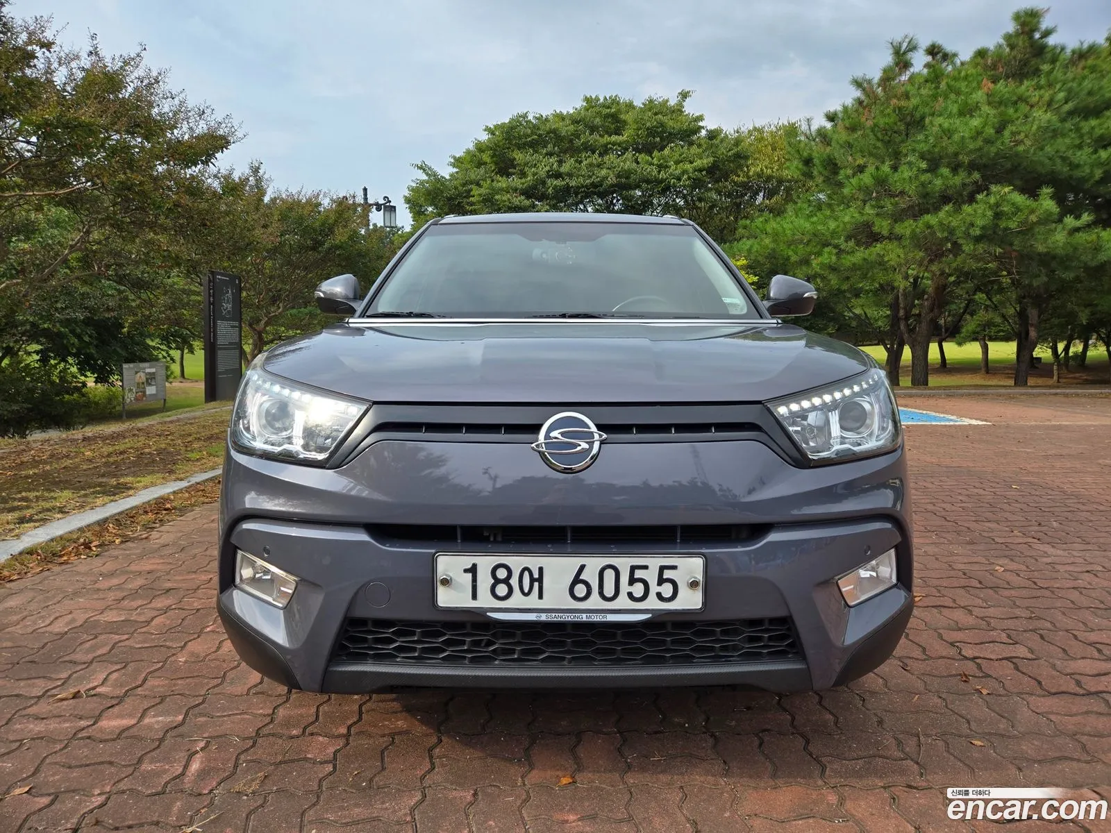 Kg Mobility Ssangyong Tivoli Lx 2Wd Top-Of-The-Line Model - фотография 4691968