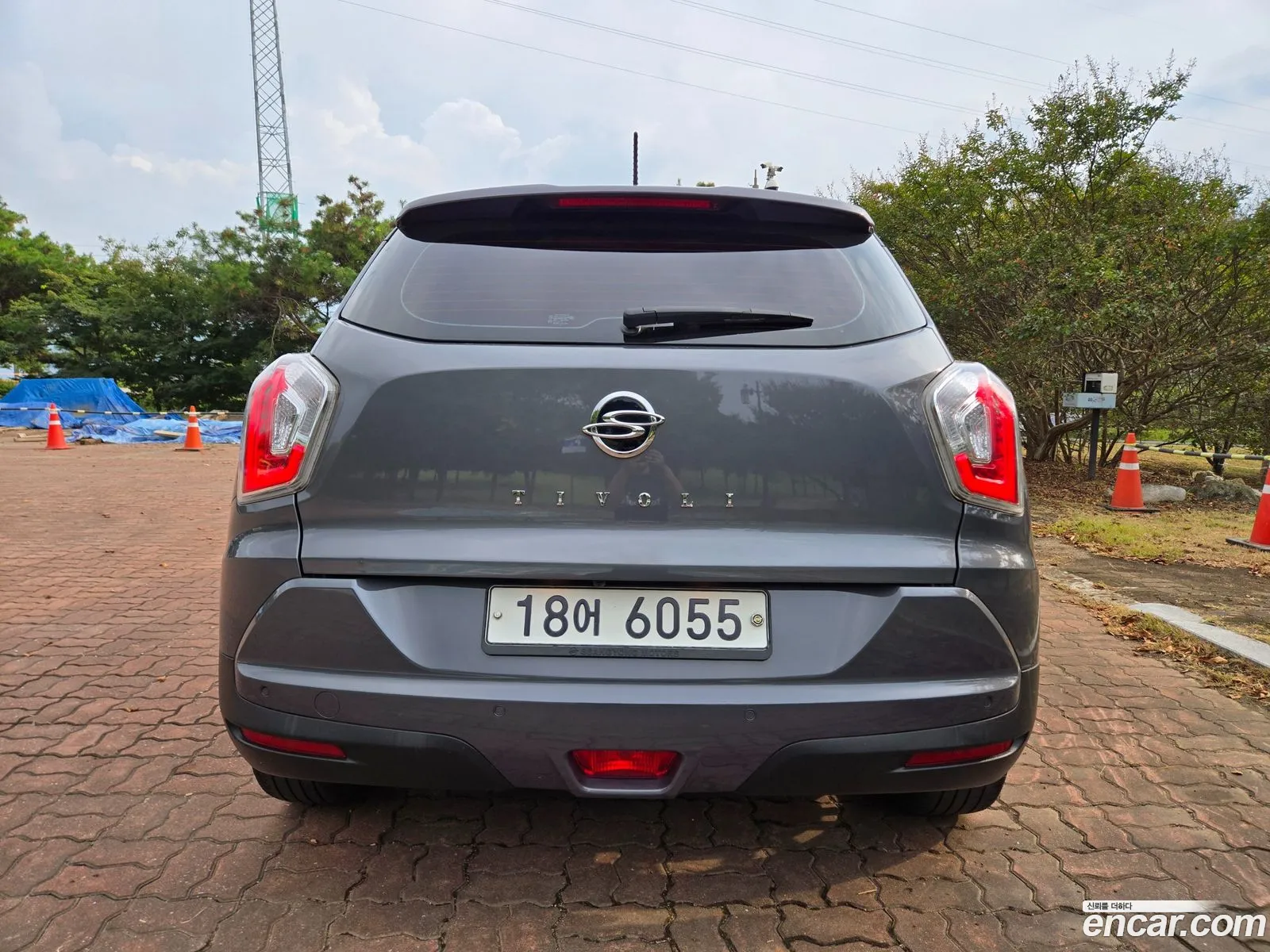 Kg Mobility Ssangyong Tivoli Lx 2Wd Top-Of-The-Line Model - фотография 4691972