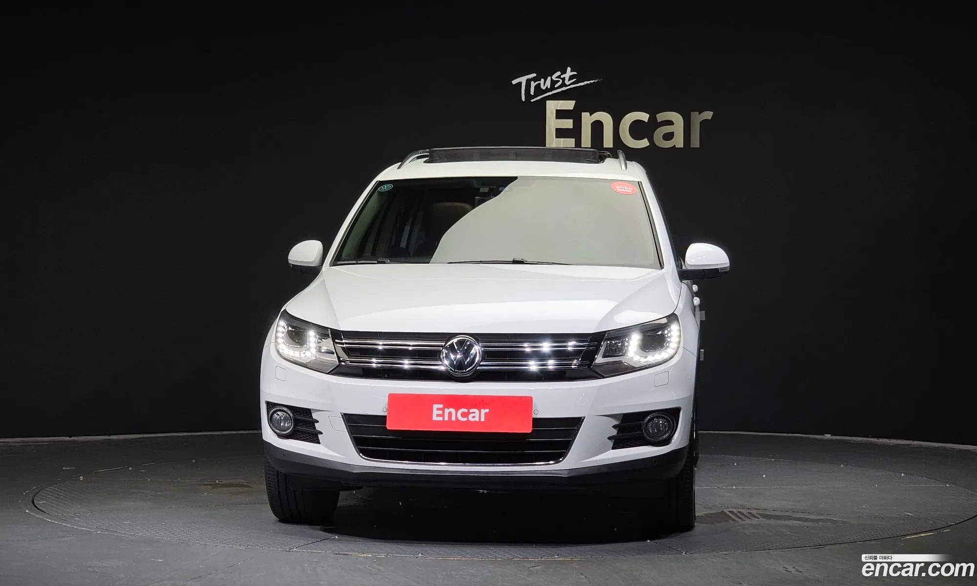 Volkswagen New Tiguan 20 Tdi Premium 5N - фотография 12692017