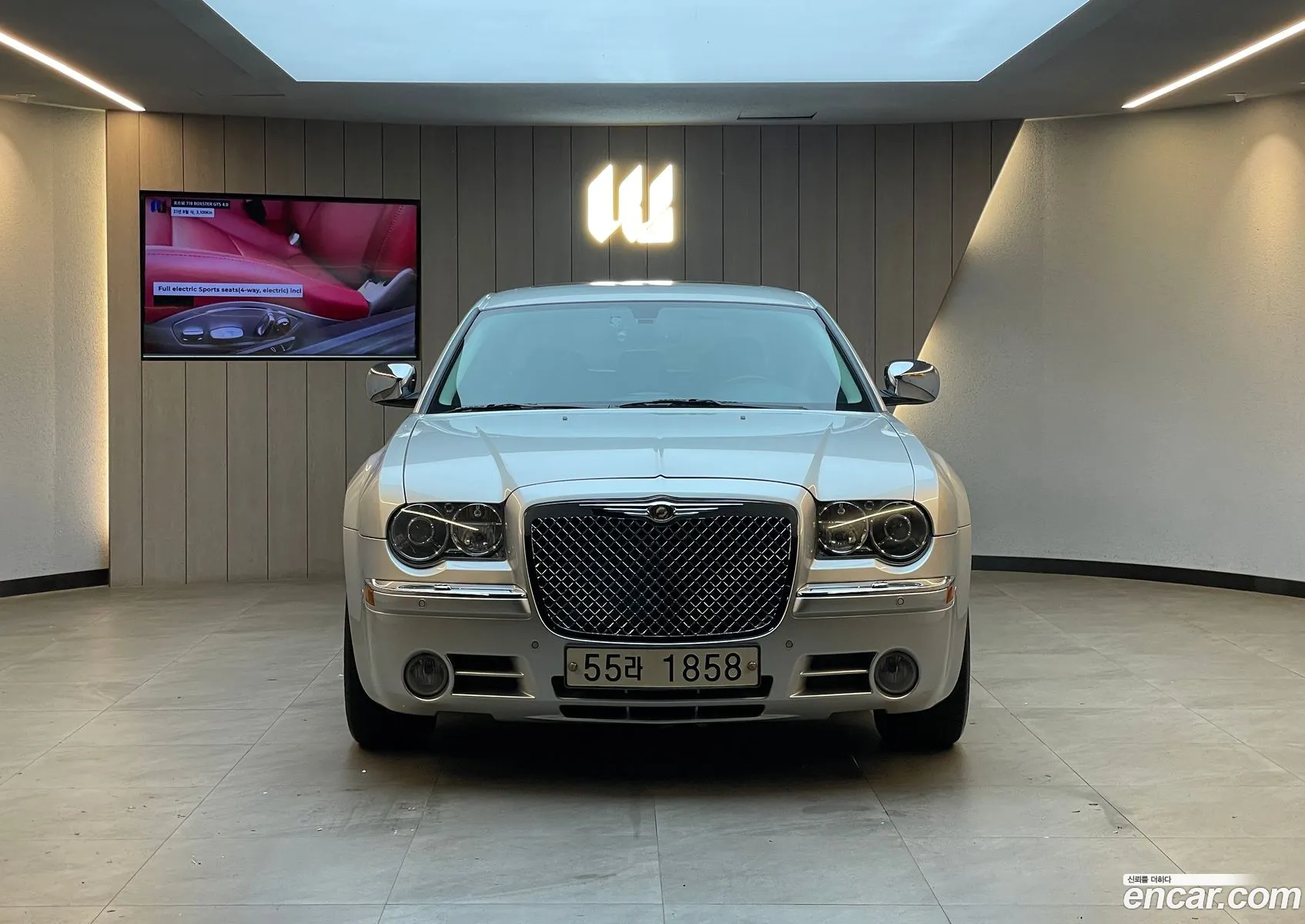 Chrysler 300C 35 Signature 1St Generation - фотография 3503509