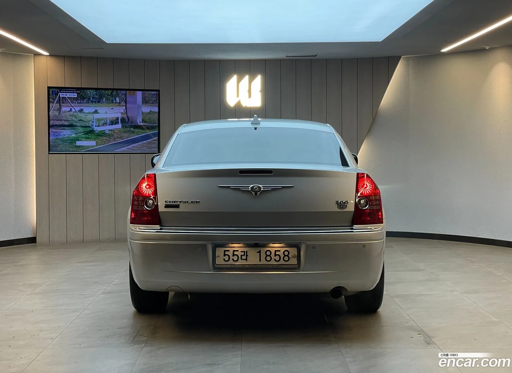 Chrysler 300C 35 Signature 1St Generation - фотография 3503510