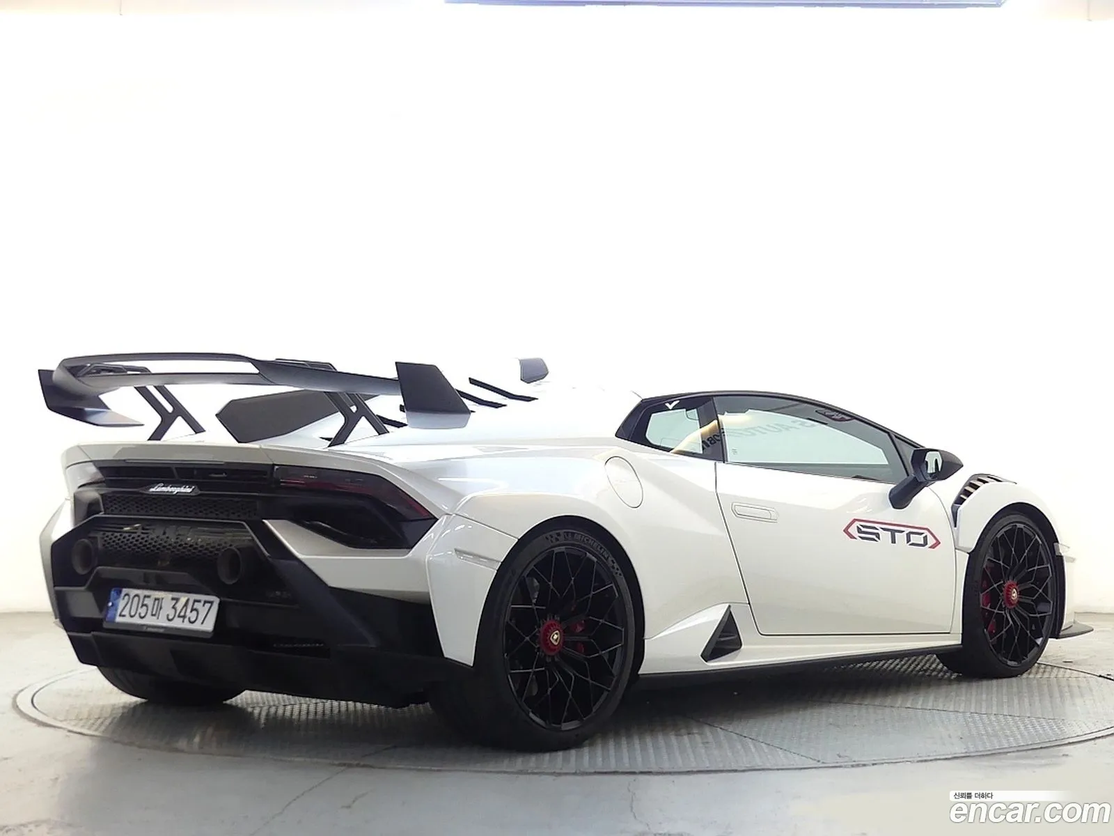 Lamborghini Huracan Lp640-2 Sto - фотография 3721468